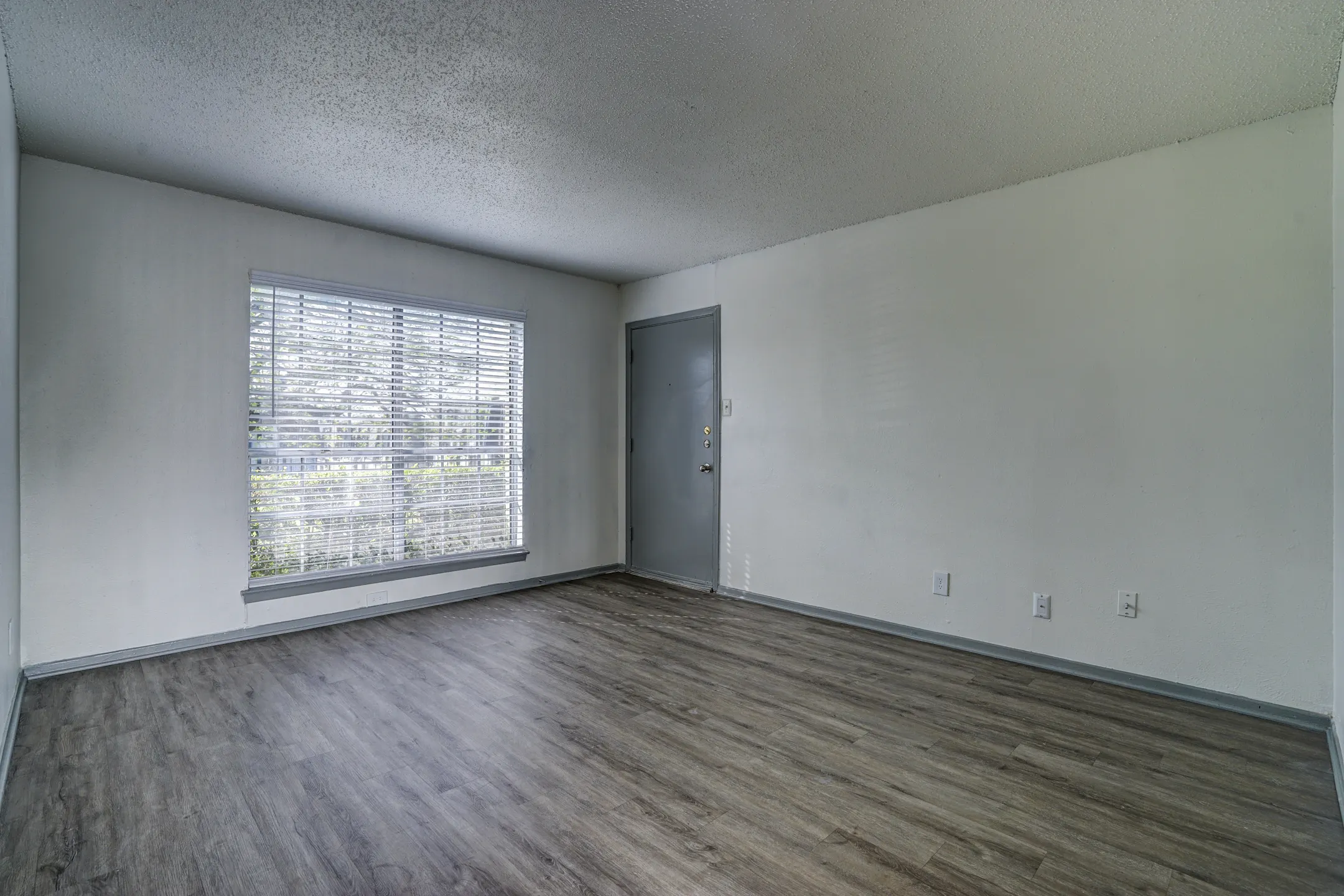 The Junction Apartments Arlington, TX 76010