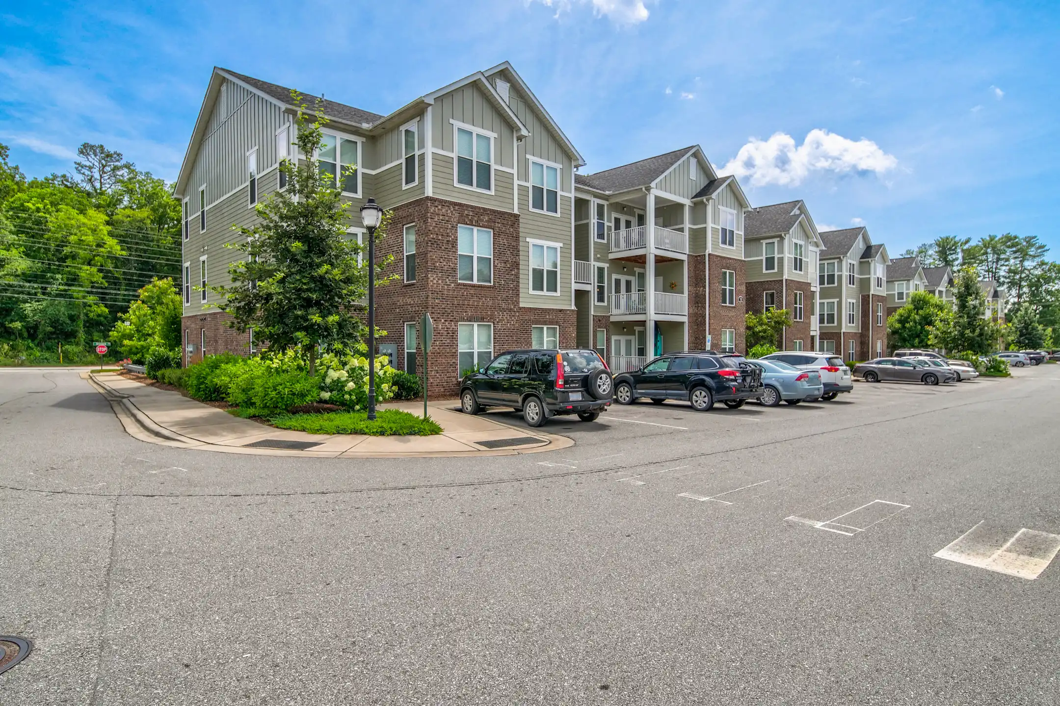 Dilworth Apartments Asheville, NC 28806