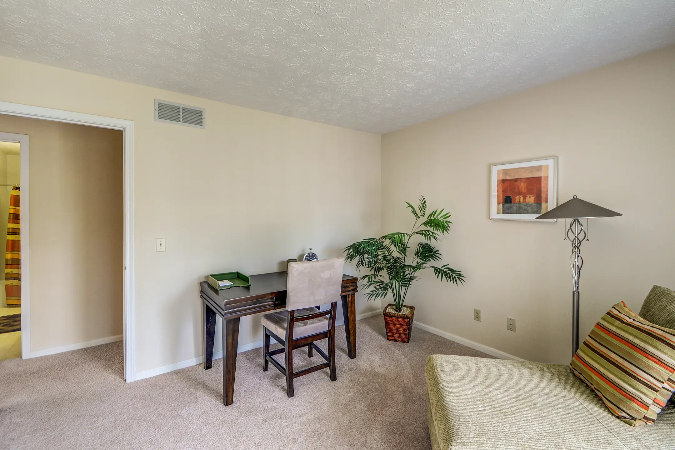 Grand Bay Of Brecksville 7001 W Cross Creek Trl Brecksville, OH