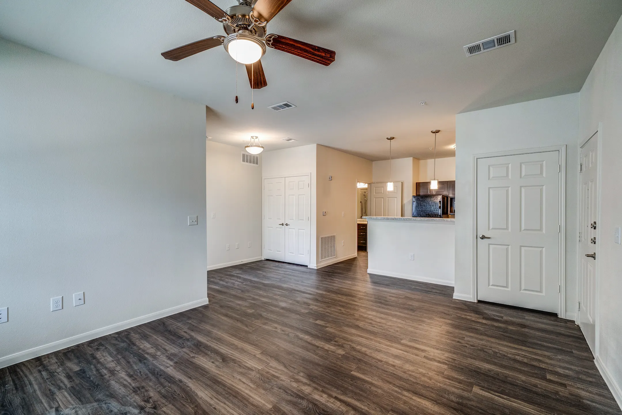 Trails at Leon Creek Apartment Homes 7635 Bandera Road San Antonio