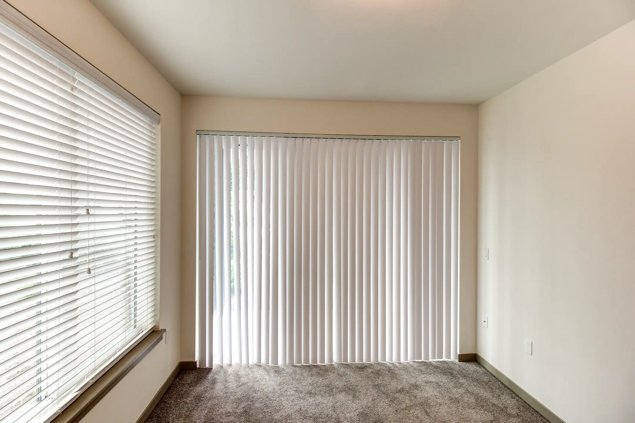 Monarch Apartments Maple Valley, WA 98038