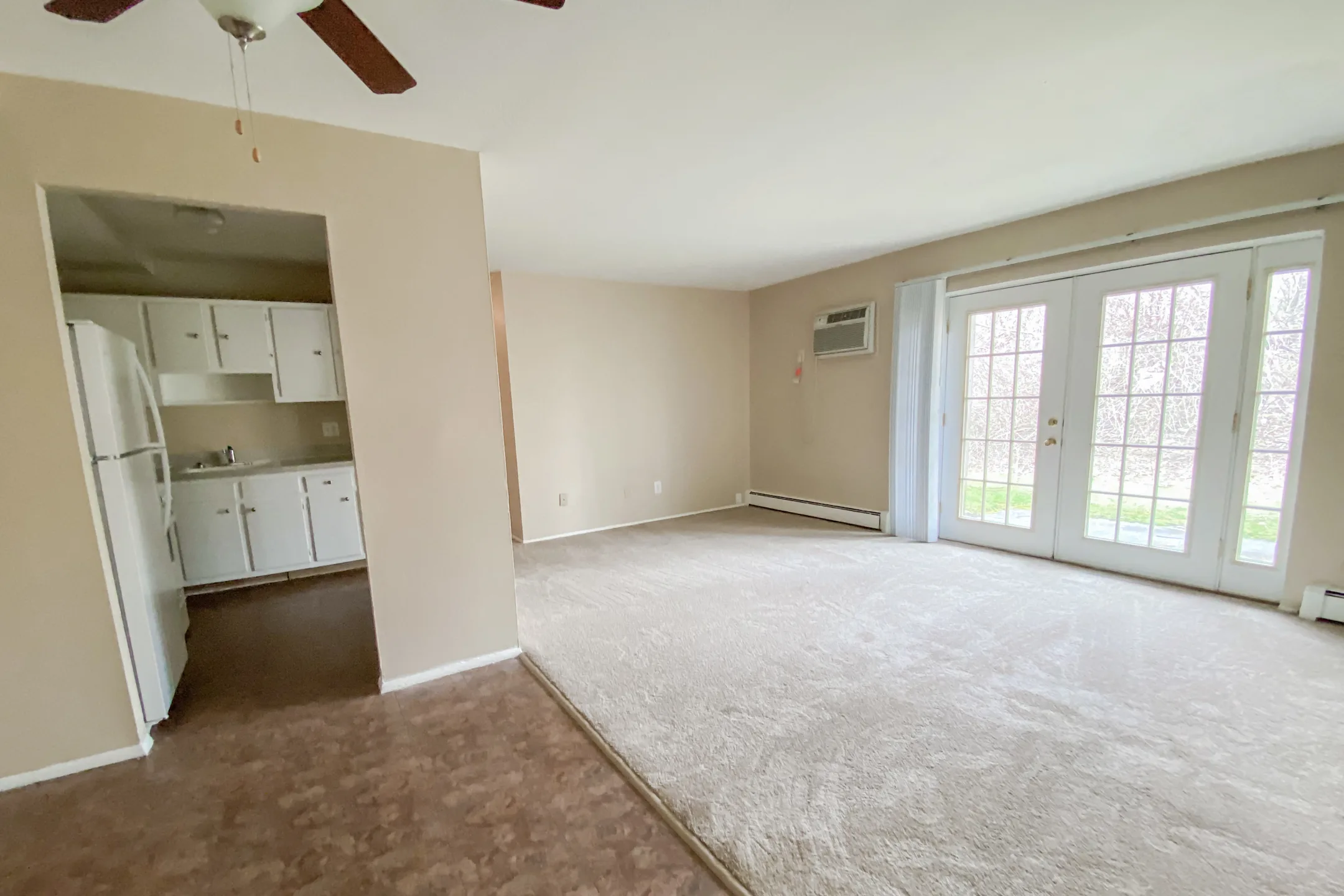 Evergreen Village Apartments Apartments Elyria, OH 44035