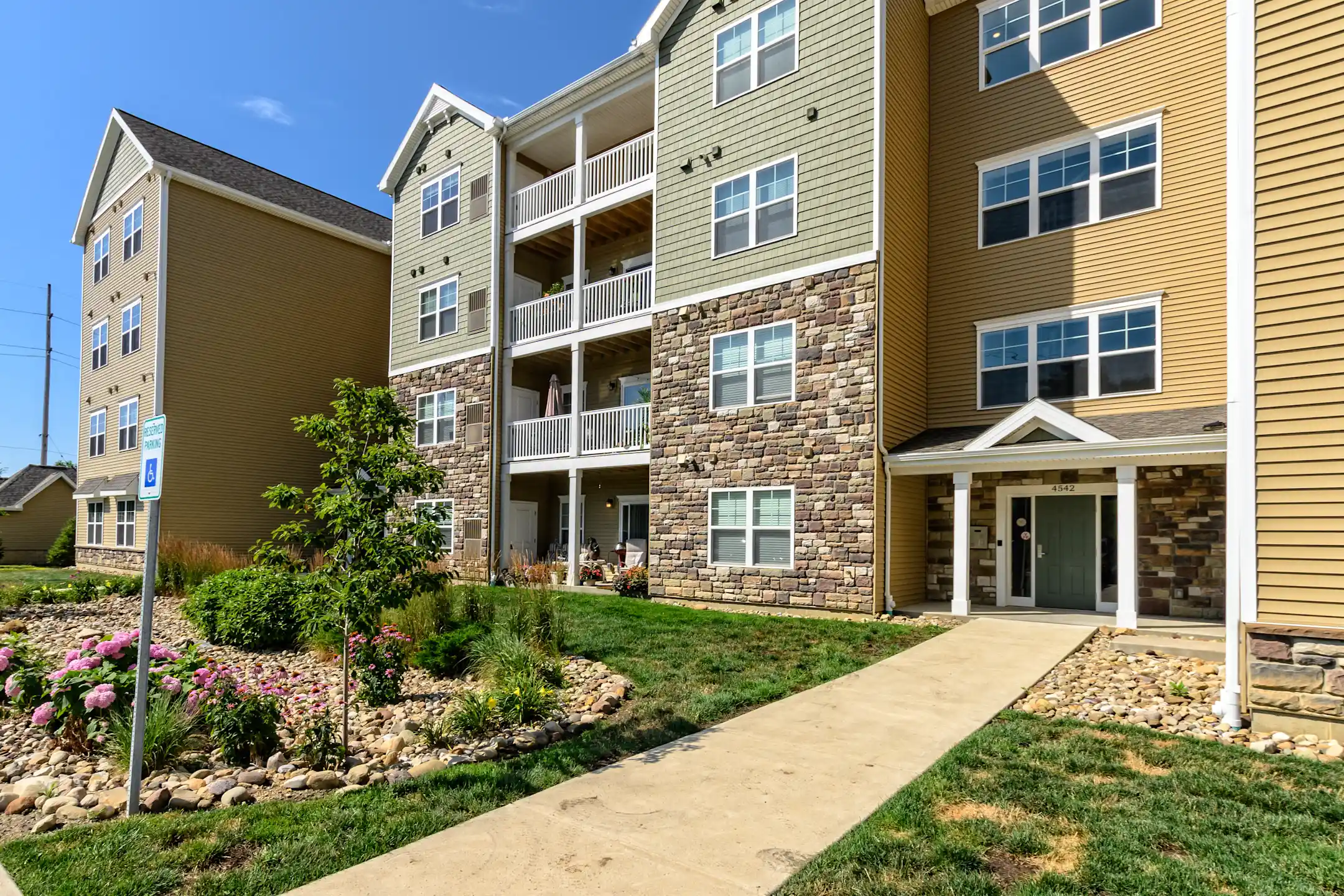 The Hammocks At Millcreek Apartments 4500 Hammocks Dr Erie, PA