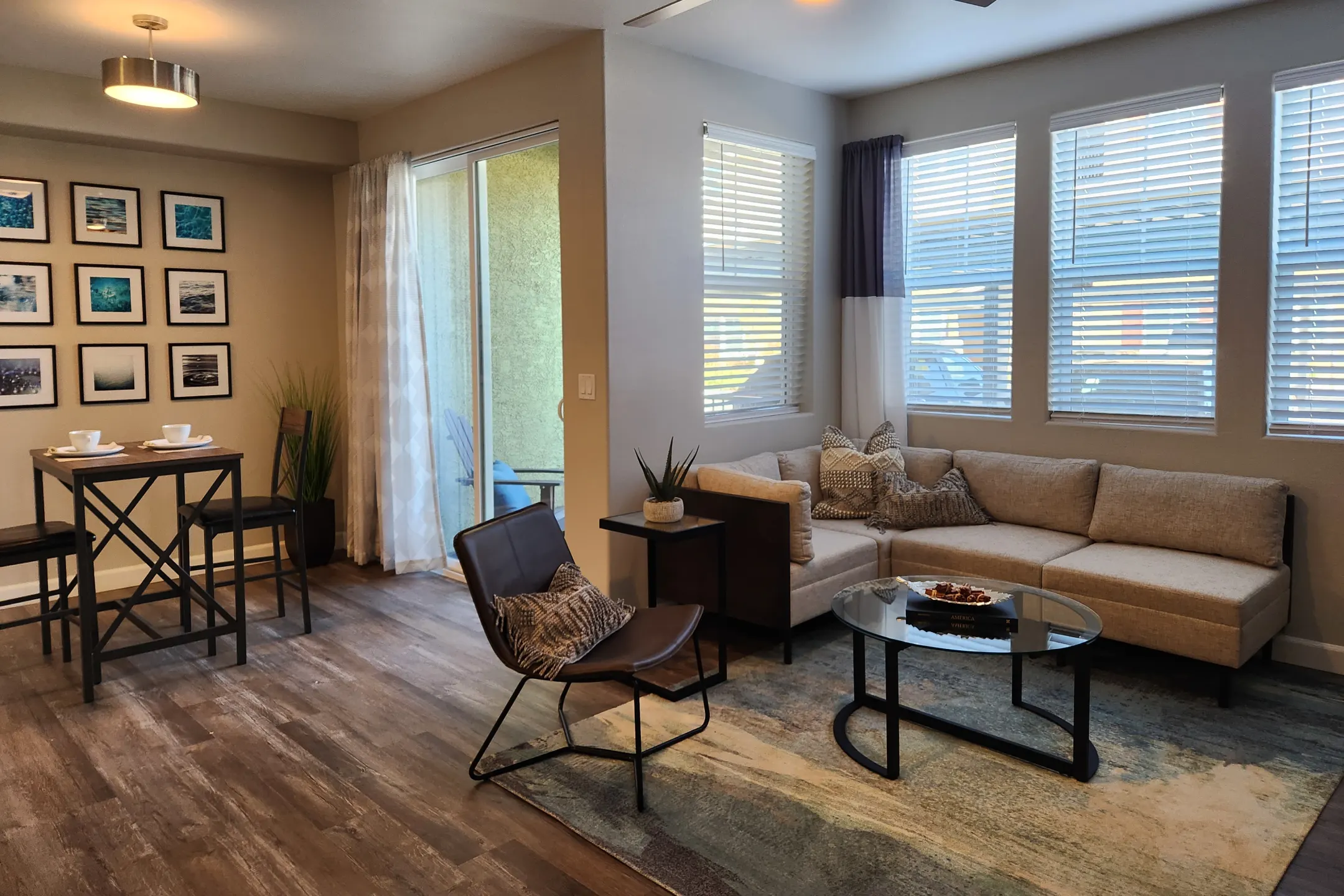 Living Room - Edgewater at Virginia Lake - Reno, NV