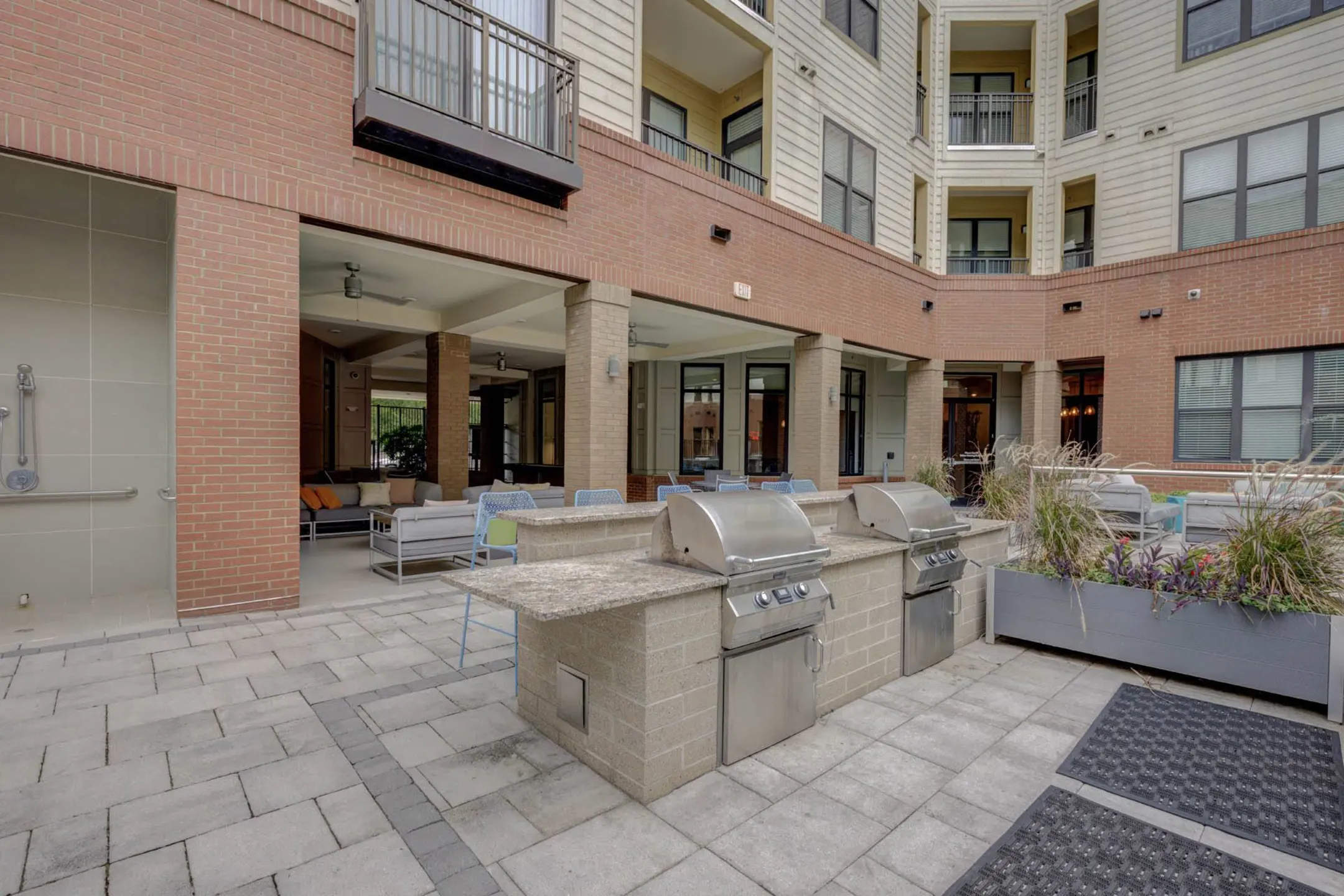The Lincoln Apartments Raleigh Nc