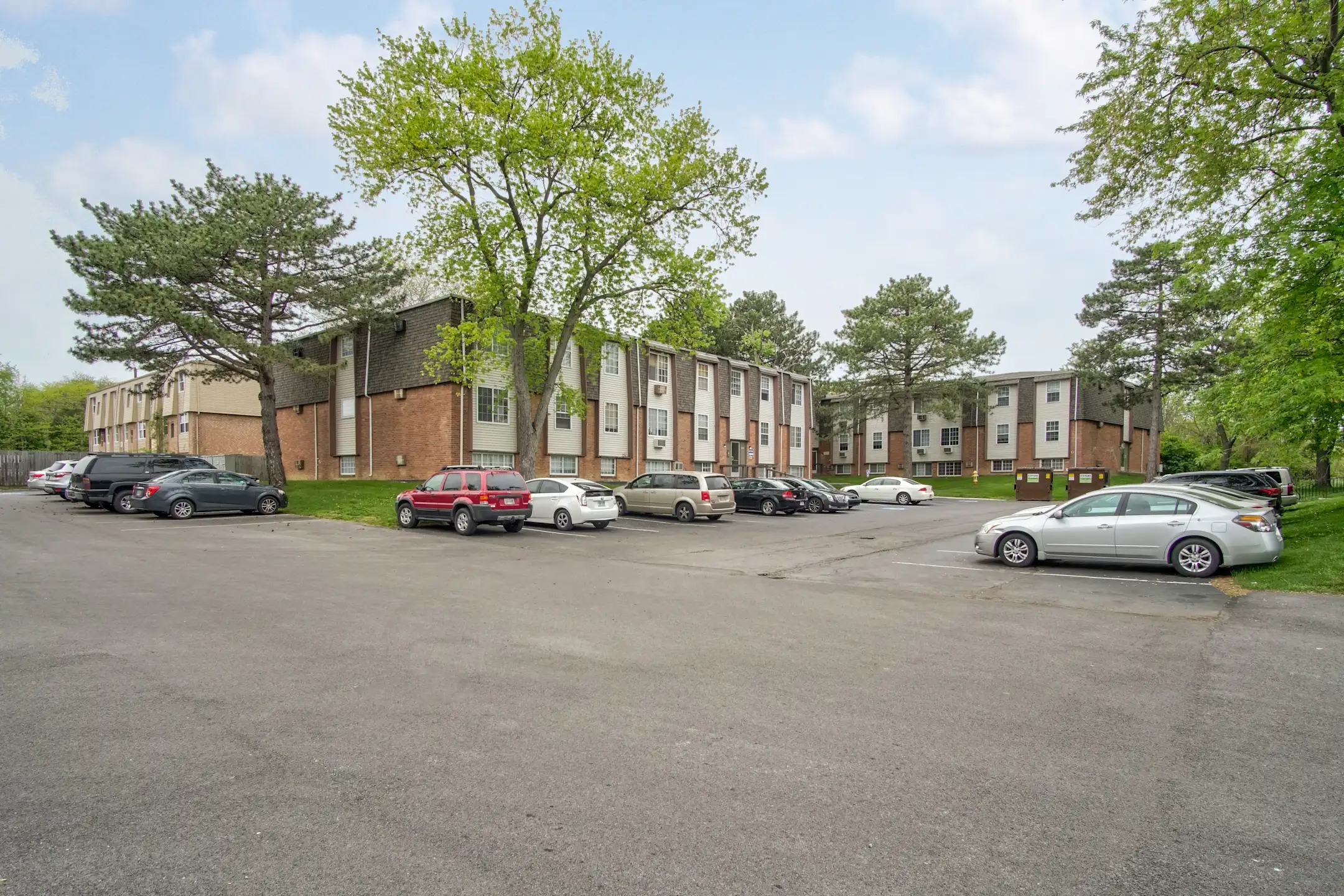 Point Place 3553 E Manhattan Blvd Toledo, OH Apartments for Rent