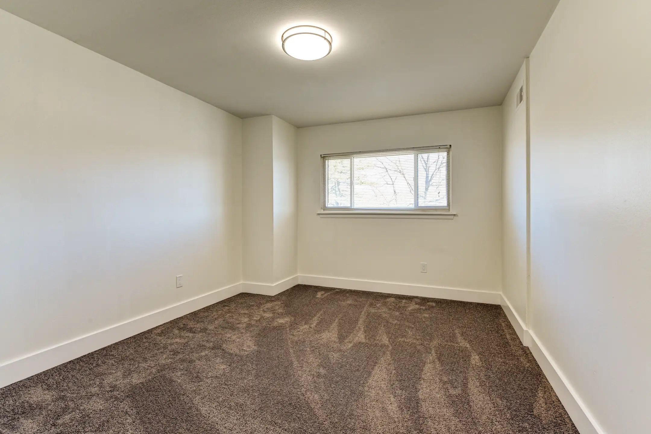 Racquet Club Apartments & Townhomes 1970 Rodgers Rd. Levittown, PA