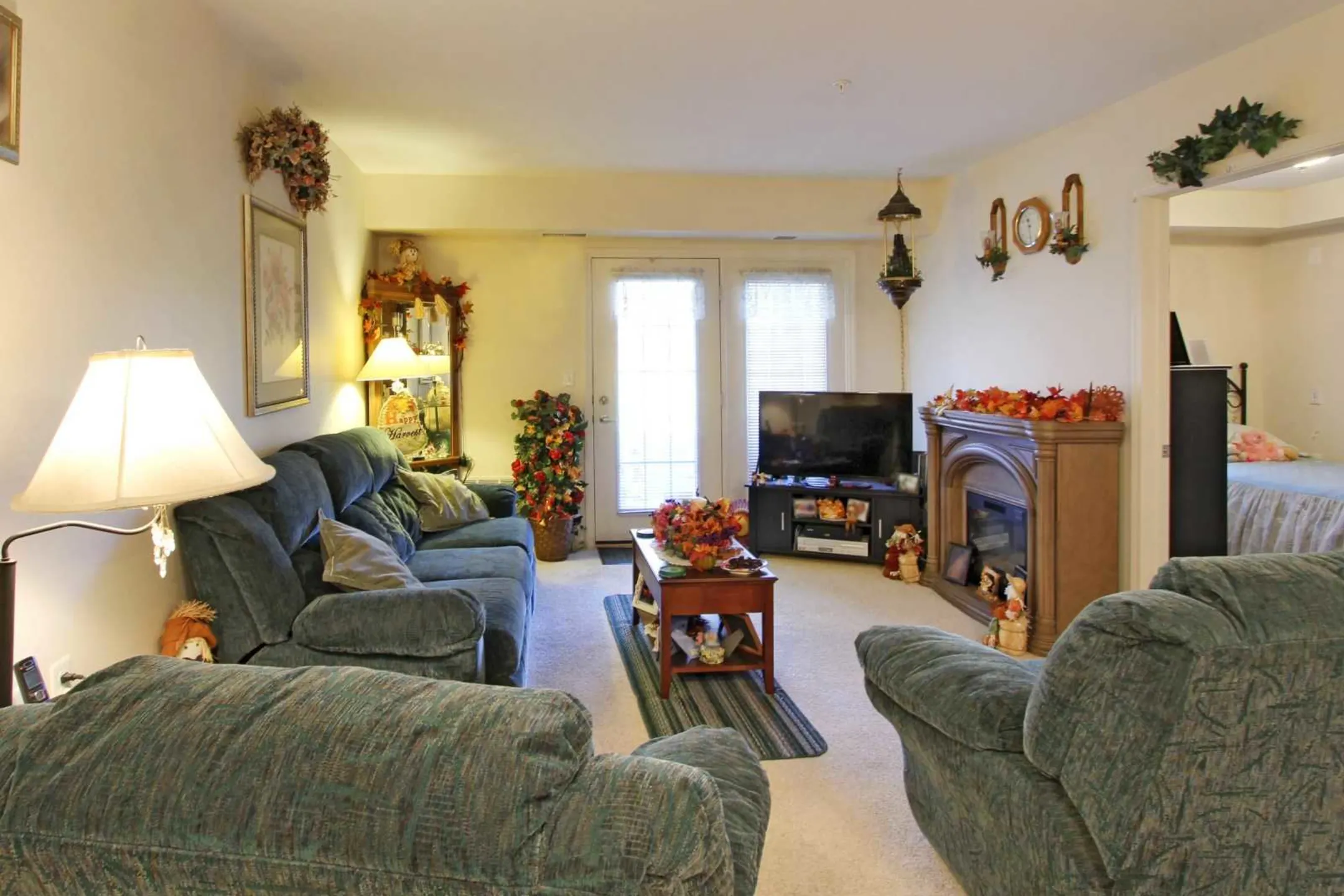 Living Room - Harborcreek Senior Apartments - Erie, PA