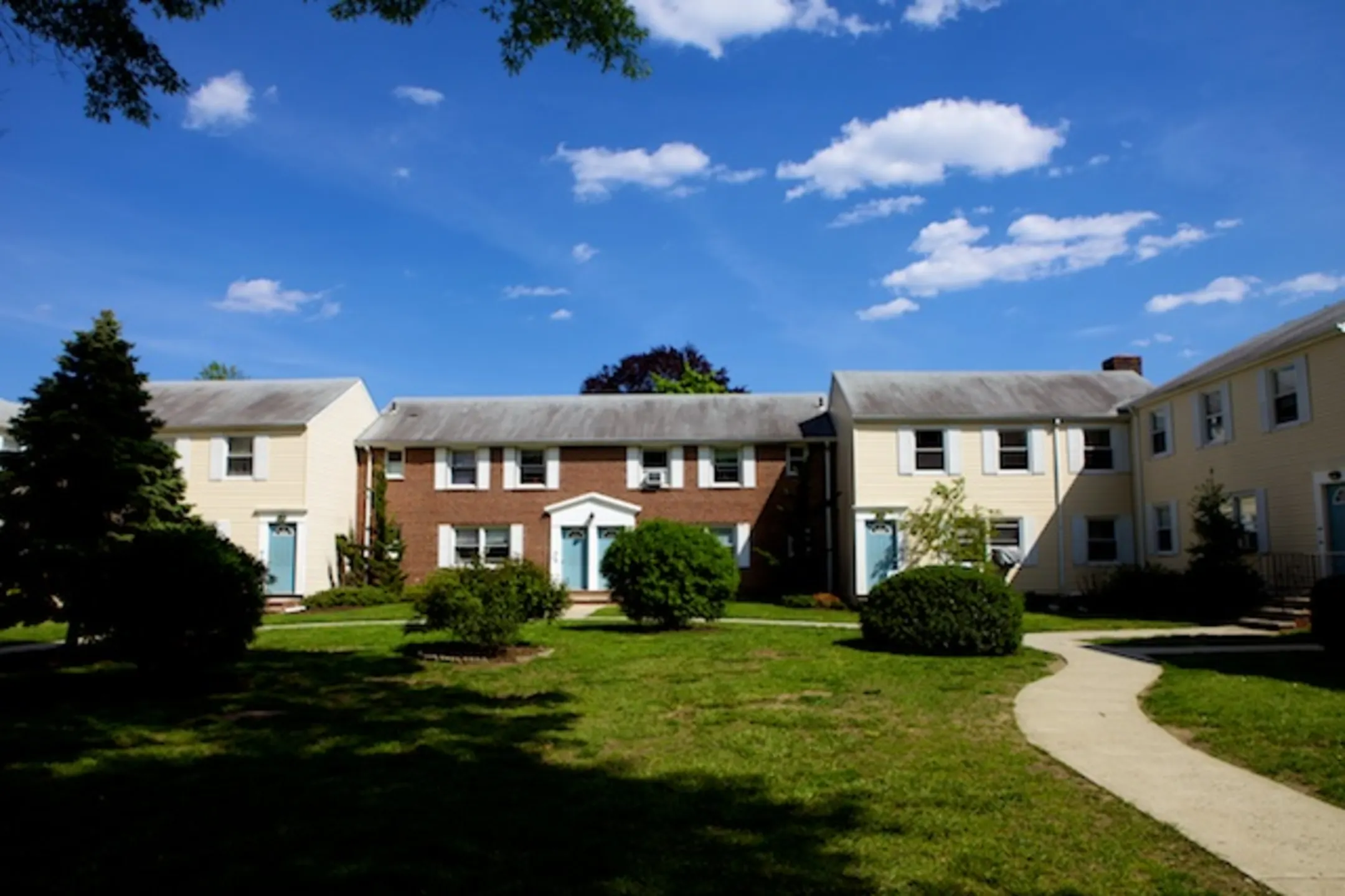 Real Estate Growth AdvisorsLong Branch Apartments 375 N Bath Ave