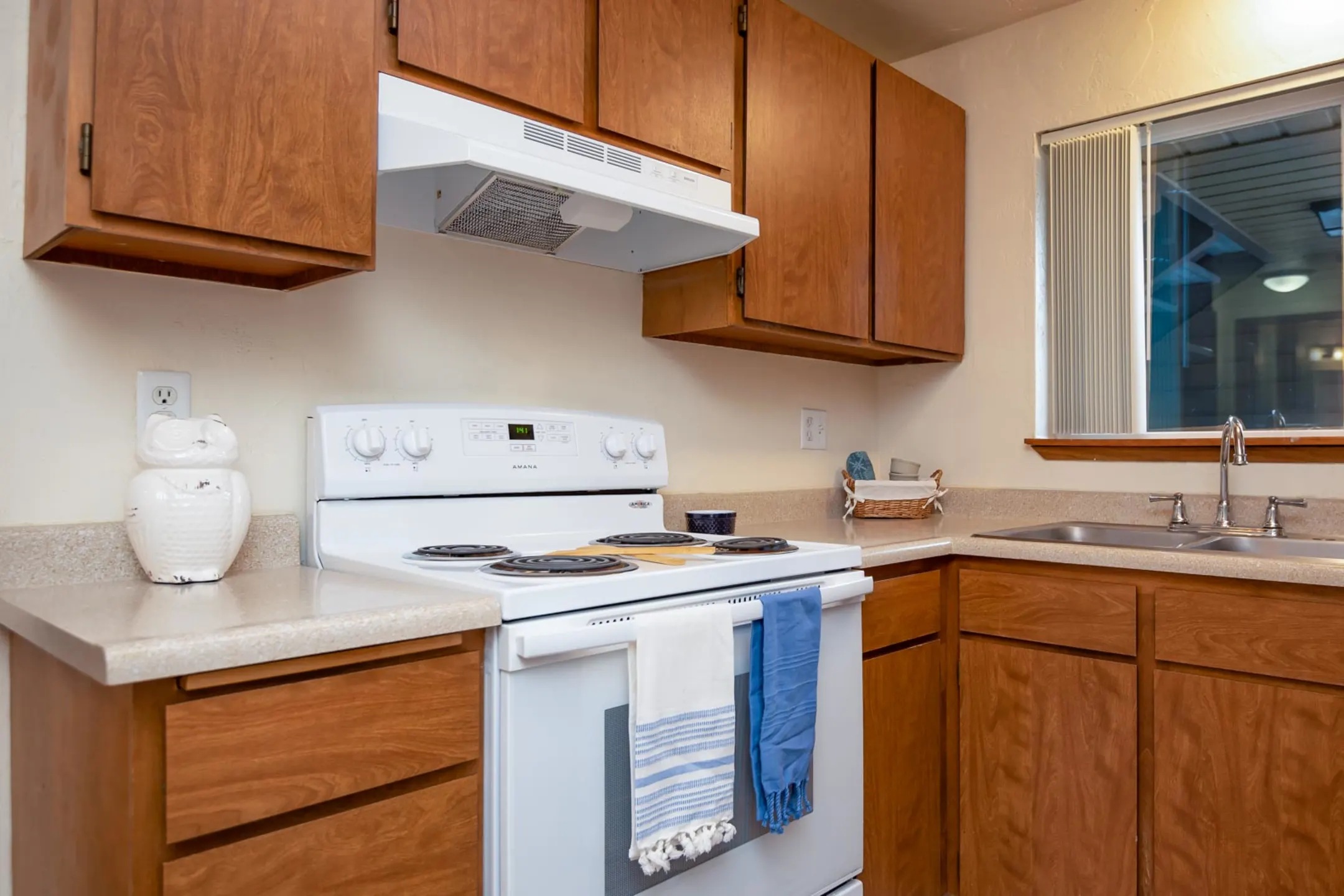 Broadway Center Apartments Eugene, OR 97401