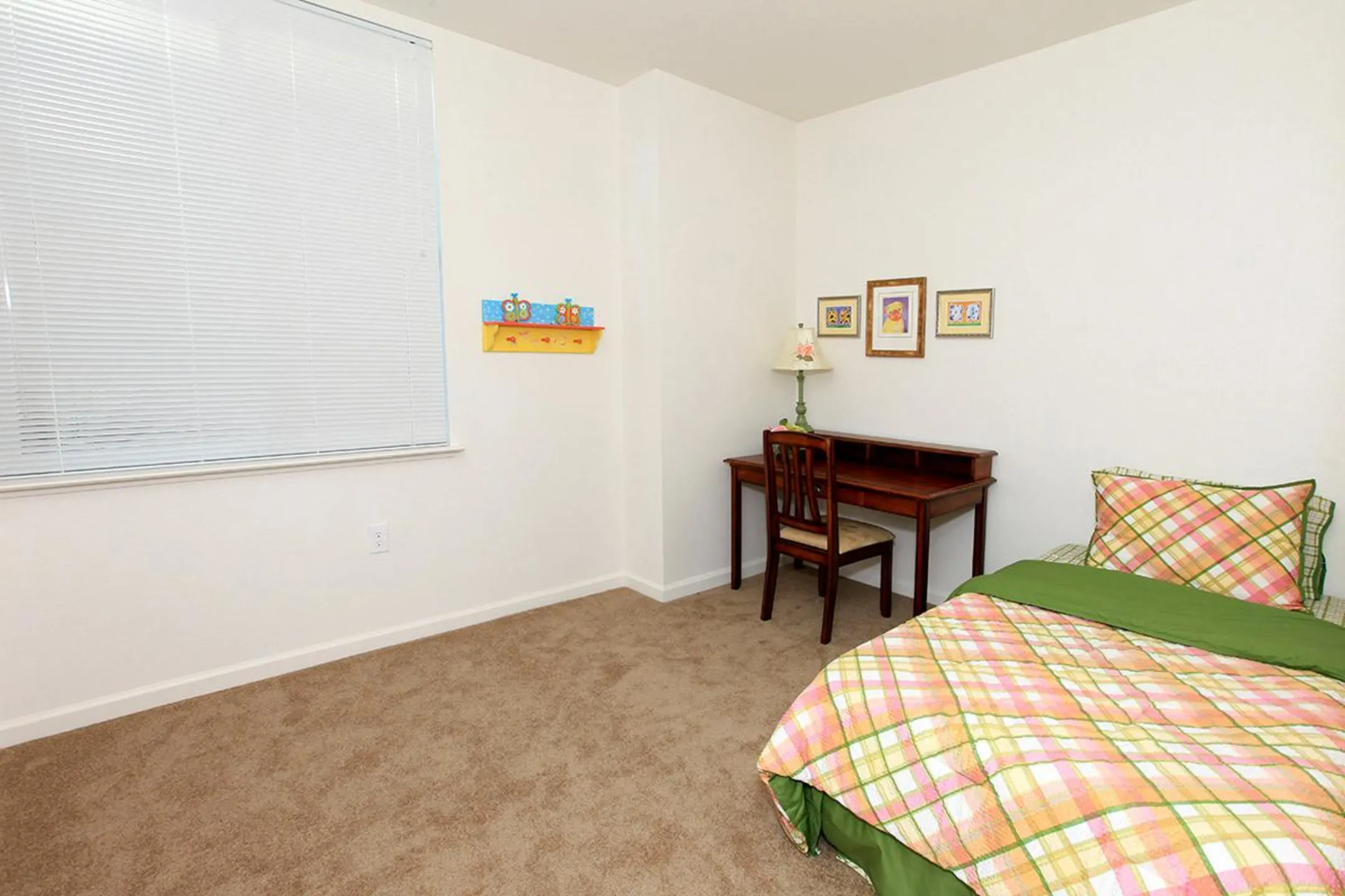 Bedroom - Parc Grove Commons - Fresno, CA