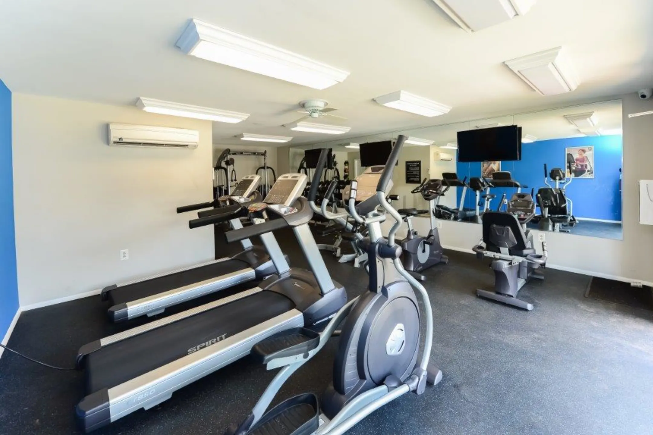Fitness Weight Room - Brookside Manor Apartments & Townhomes - Lansdale, PA