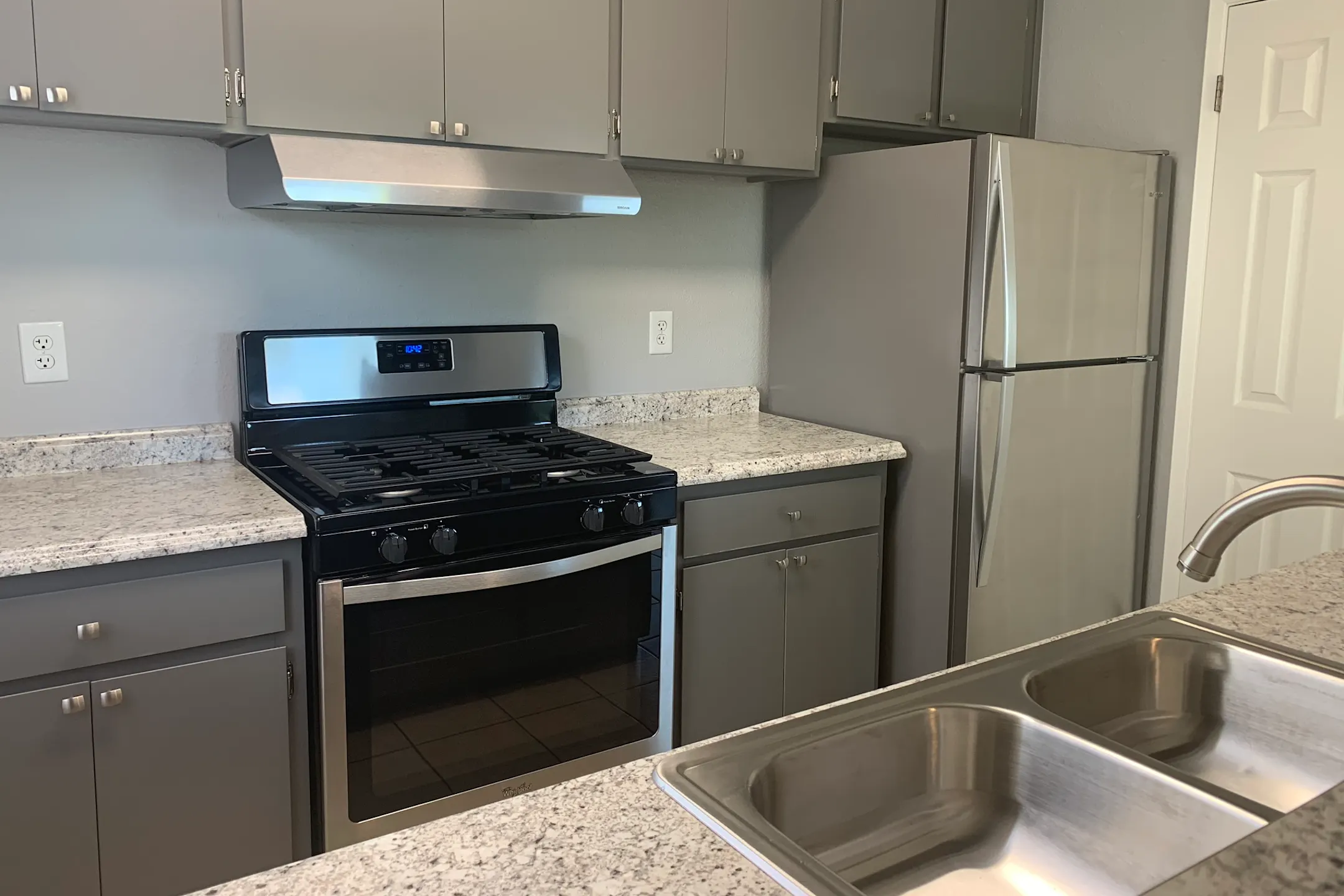 Sandpointe Apartments 655 Hilltop Dr Redding, CA for Rent Rent.