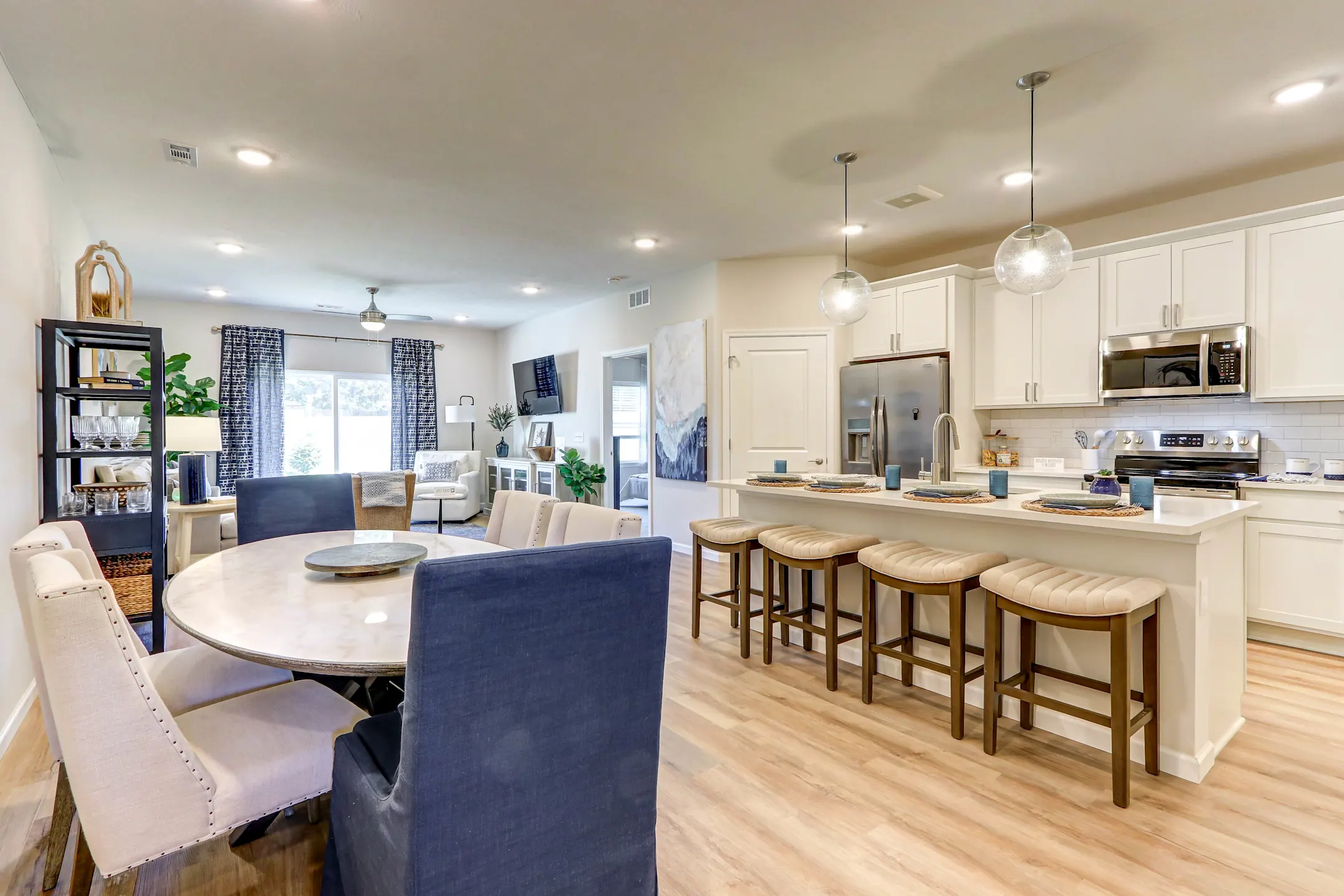 Village at Hinckley Oaks 1456 Ridan Way Hinckley, OH Apartments for