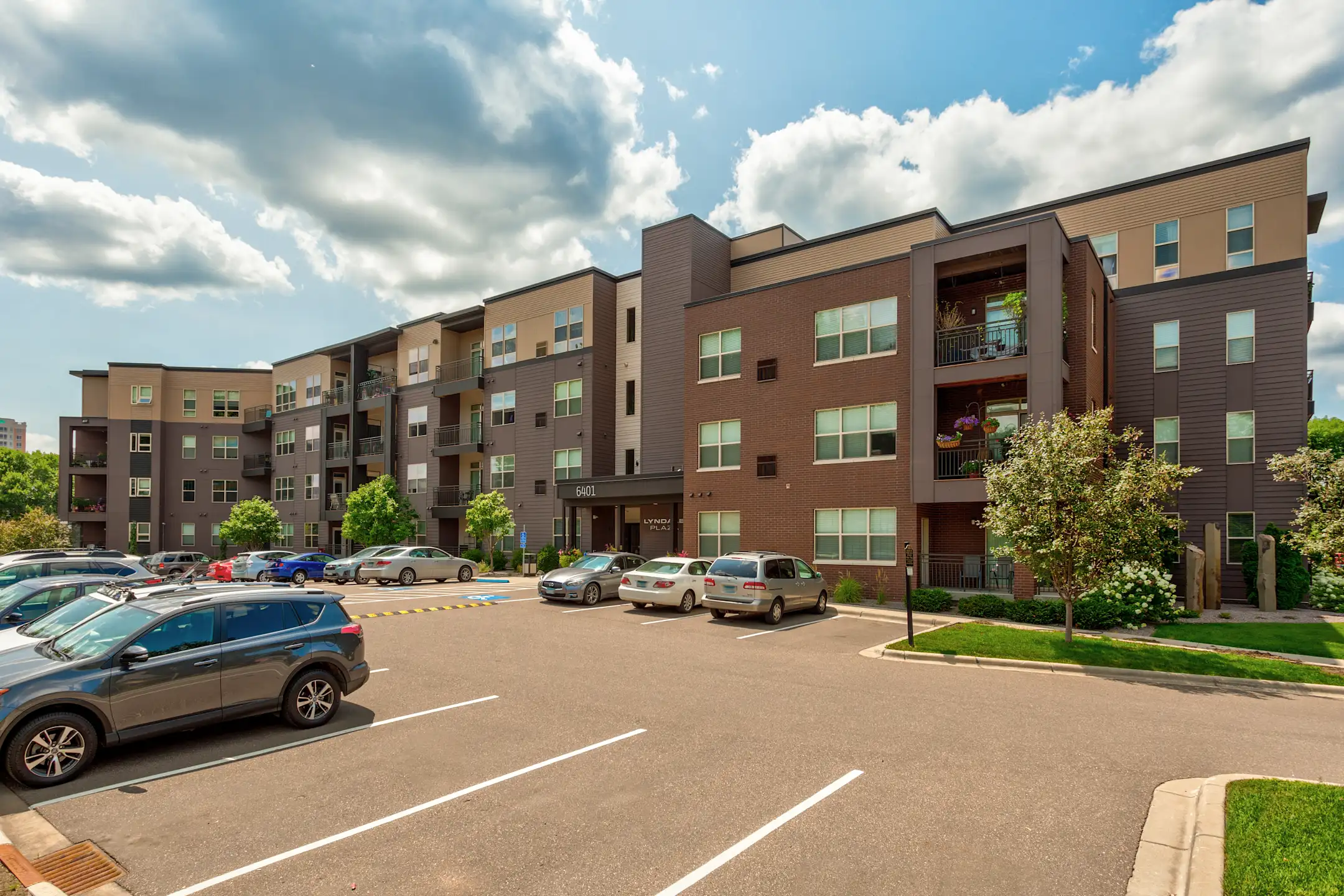 Lyndale Plaza Apartments Richfield, MN 55423
