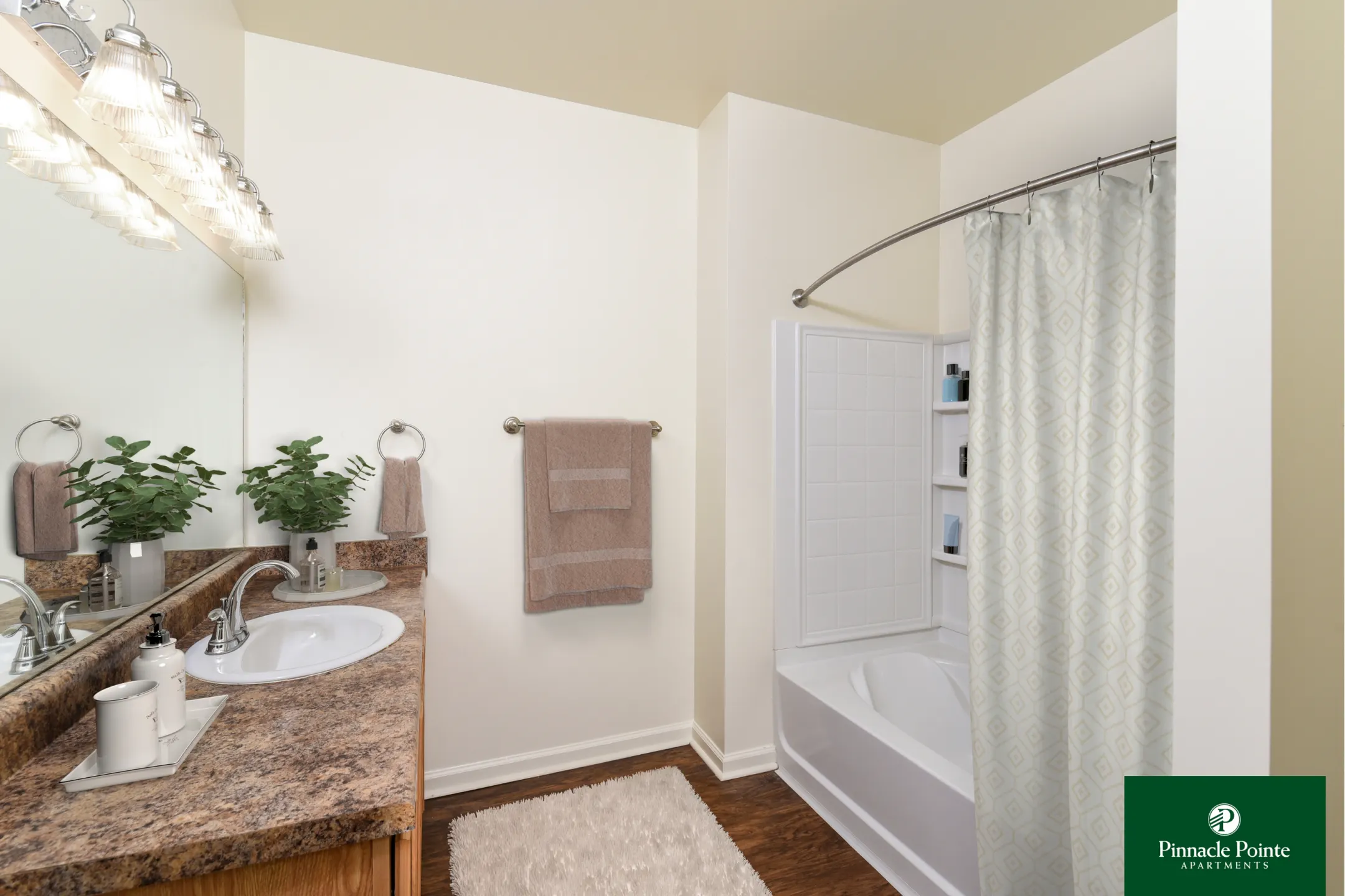 Bathroom - Pinnacle Pointe Apartments - Crestview, FL