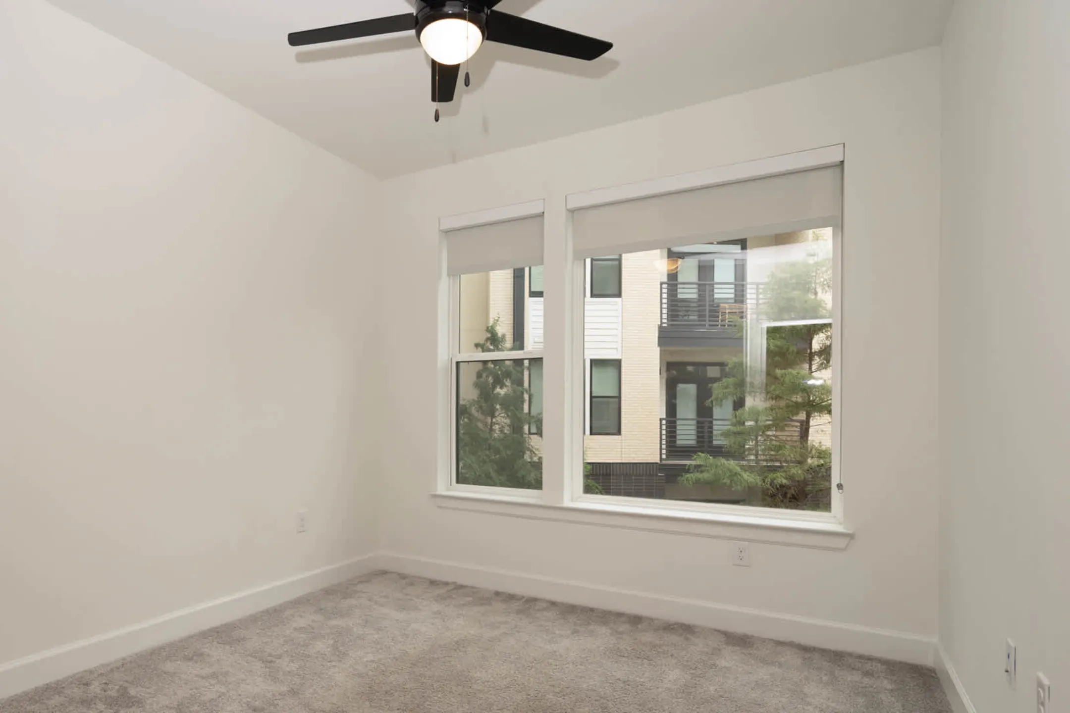 The Weaver Apartments Austin, TX 78702