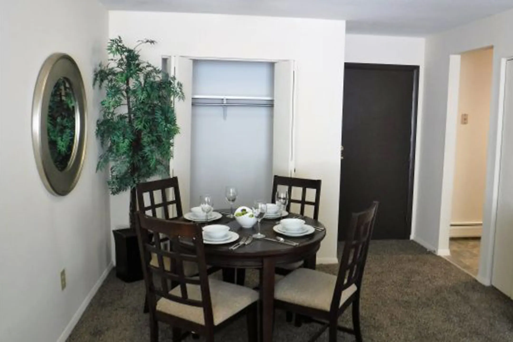 Montcalm Heights Apartments 185 Ludlow Rd Chicopee, MA Apartments