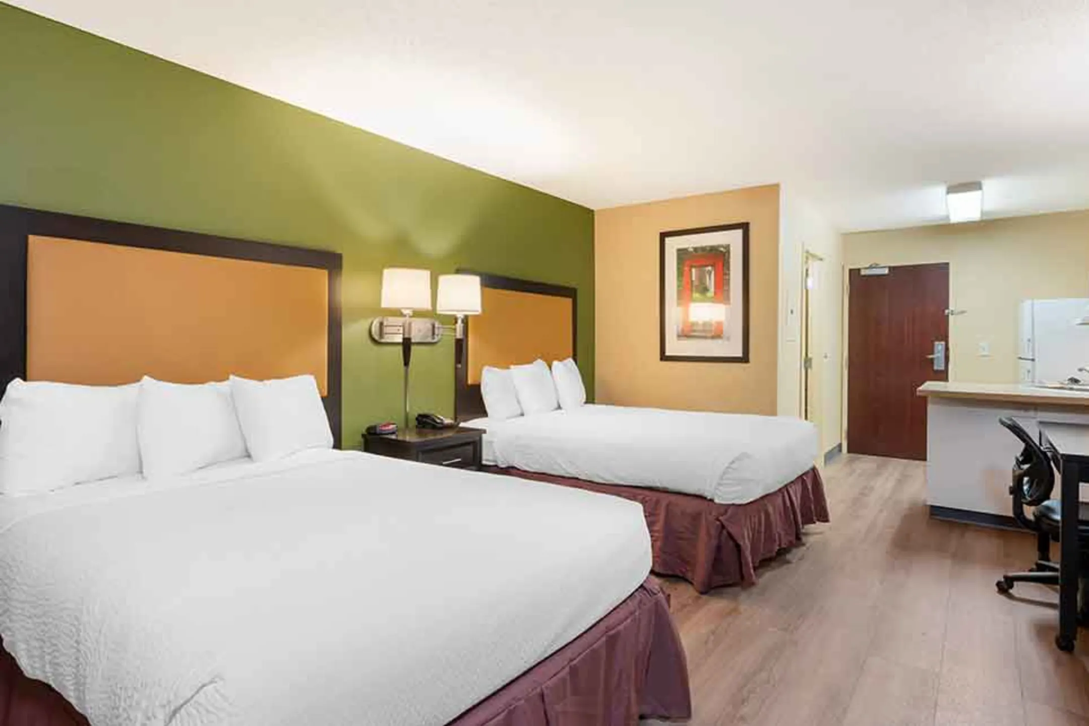 Furnished Studio Cincinnati Covington Apartments Covington, KY 41011