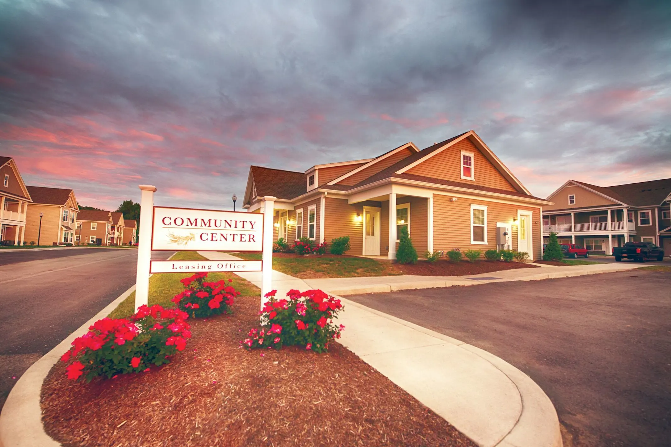 Pinebrooke Apartments - Honeoye Falls, NY