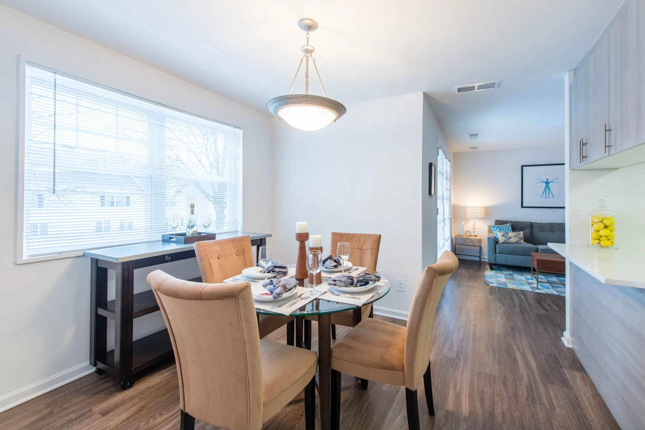 The Amberleigh Apartments Fairfax, VA 22031