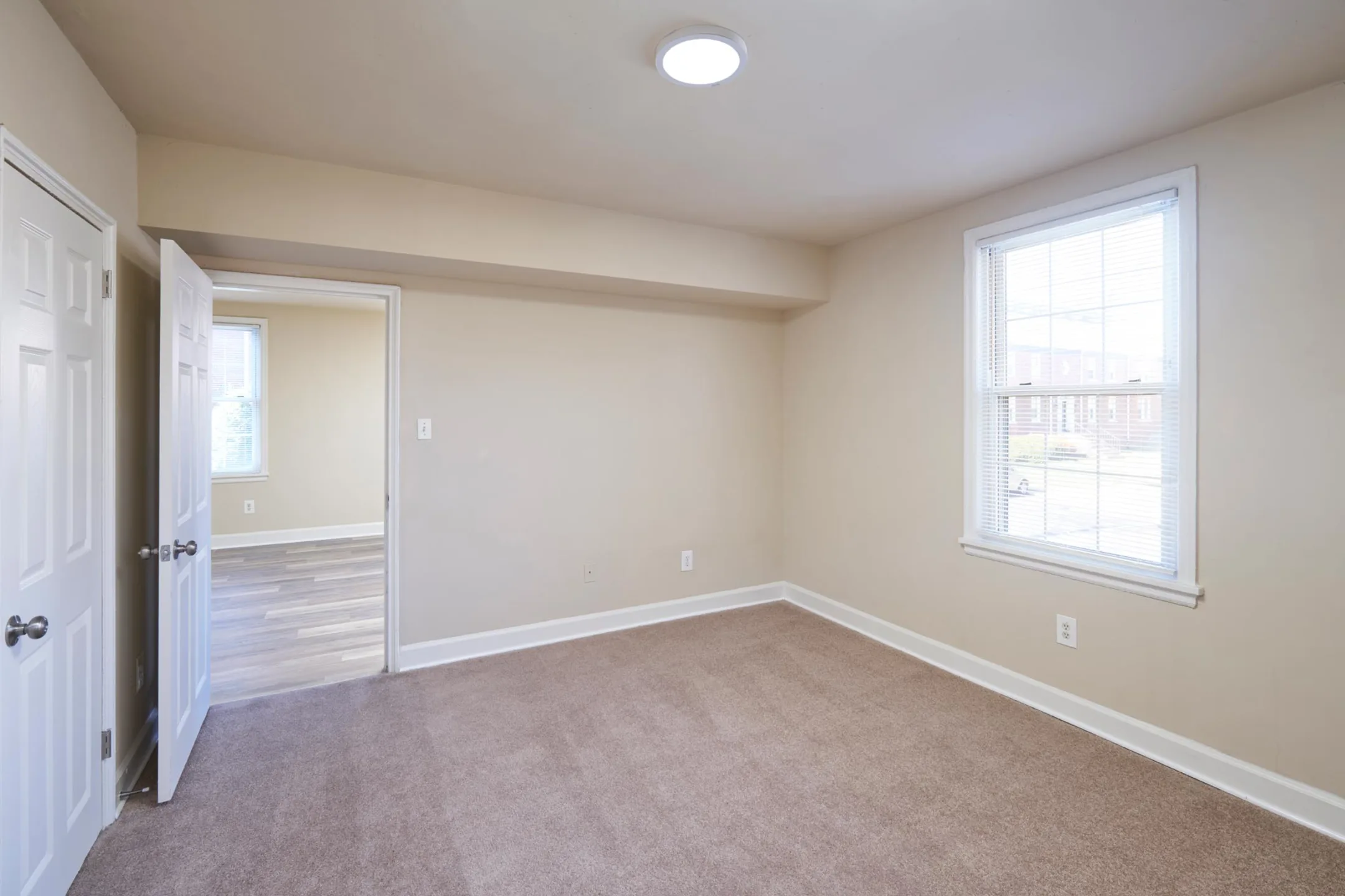 Bedroom - Presidential Greens - Alexandria, VA