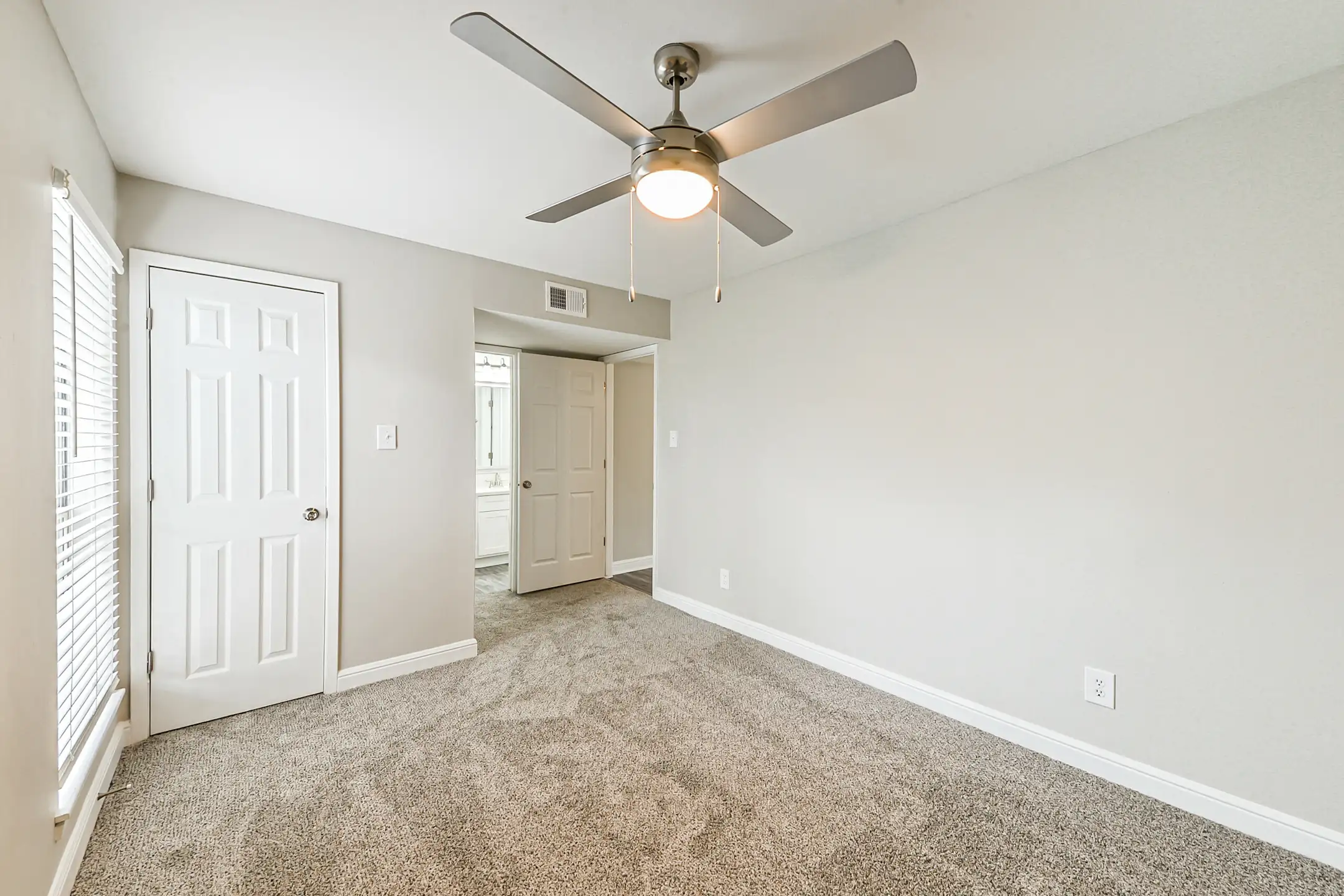 Calder Square Apartments League City, TX 77573