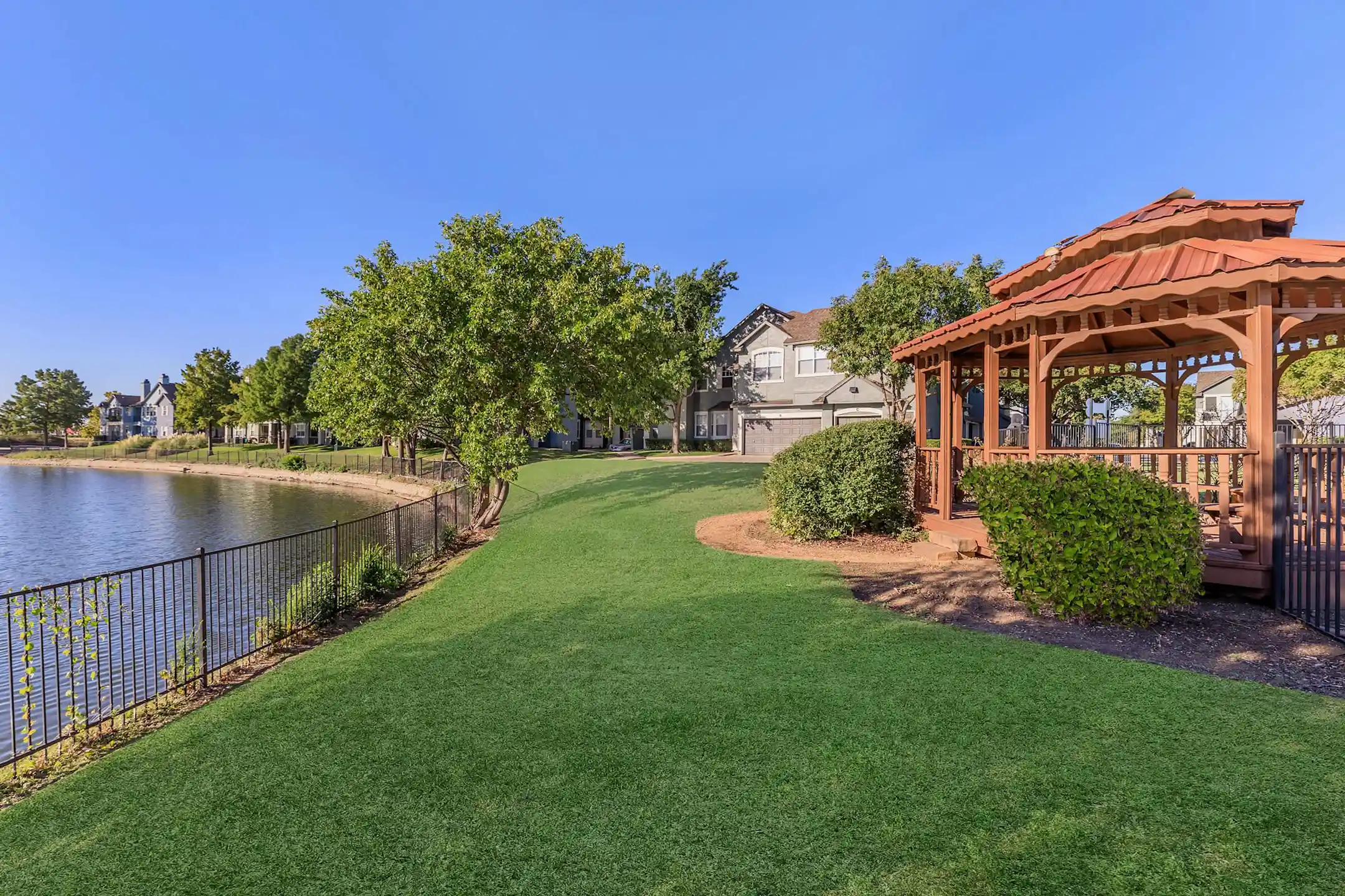 Lakepointe Residences Apartments Lewisville, TX 75057