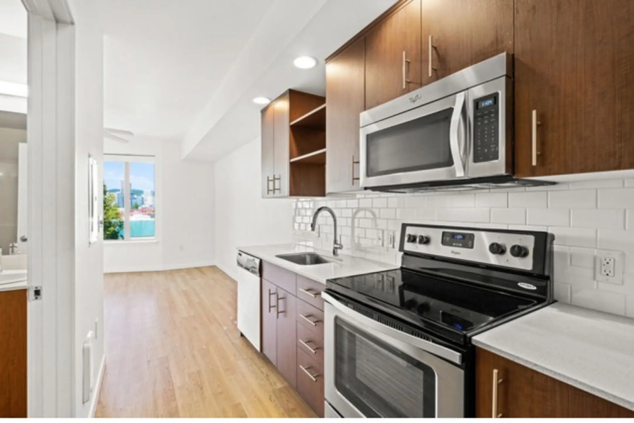 Kitchen - East 12 Lofts - Portland, OR