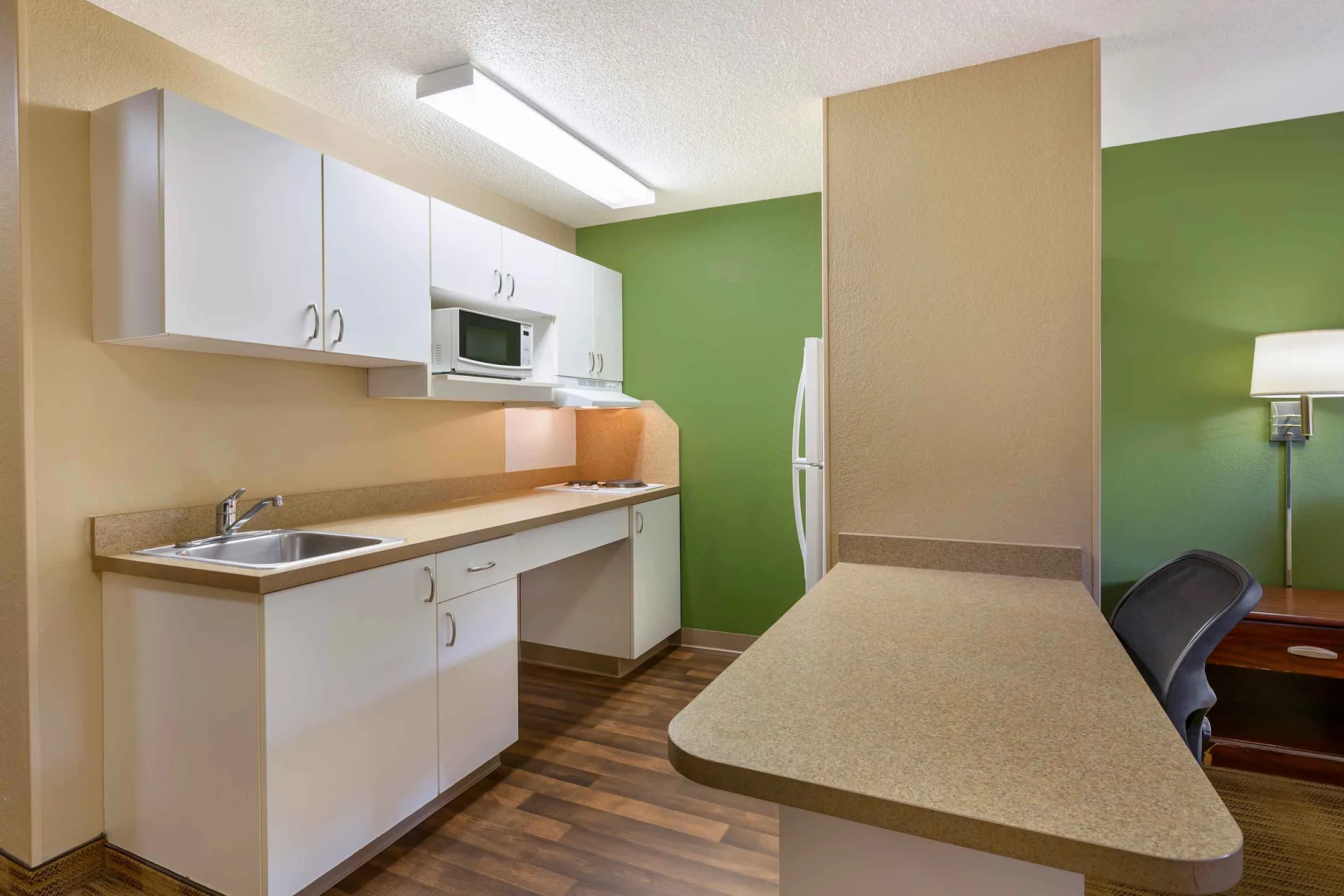 Kitchen - Furnished Studio - Chicago - Downers Grove - Downers Grove, IL