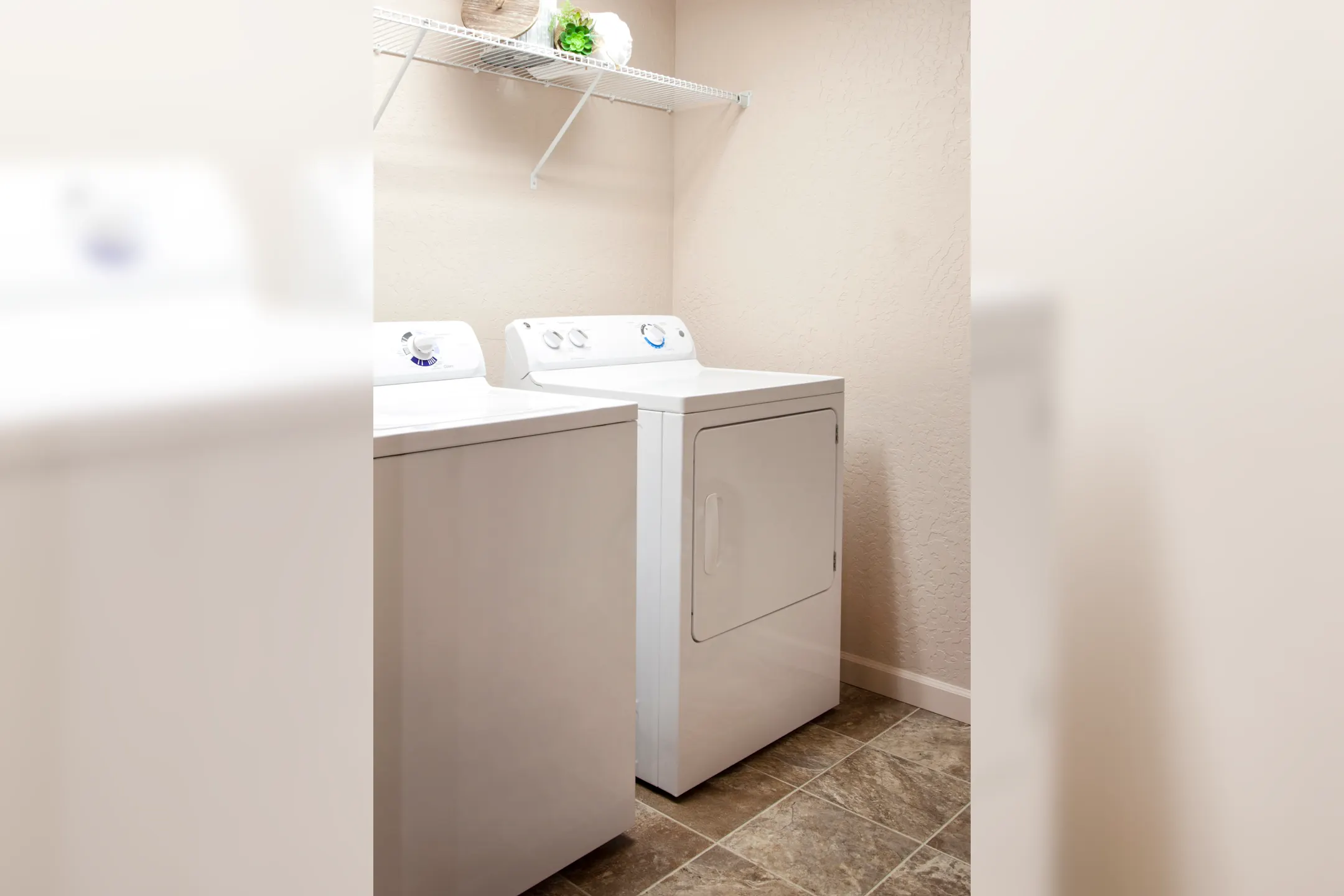 Residence At River Run Apartments 1605 N River Ridge Blvd Spokane