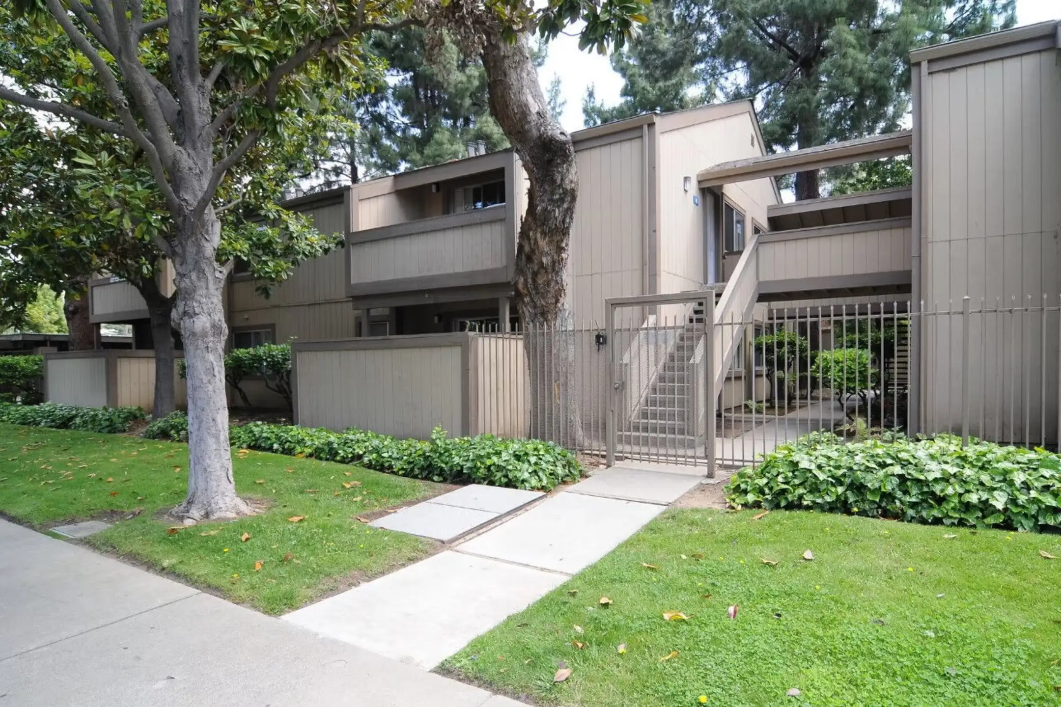 Parkway Green Apartments Union City, CA 94587