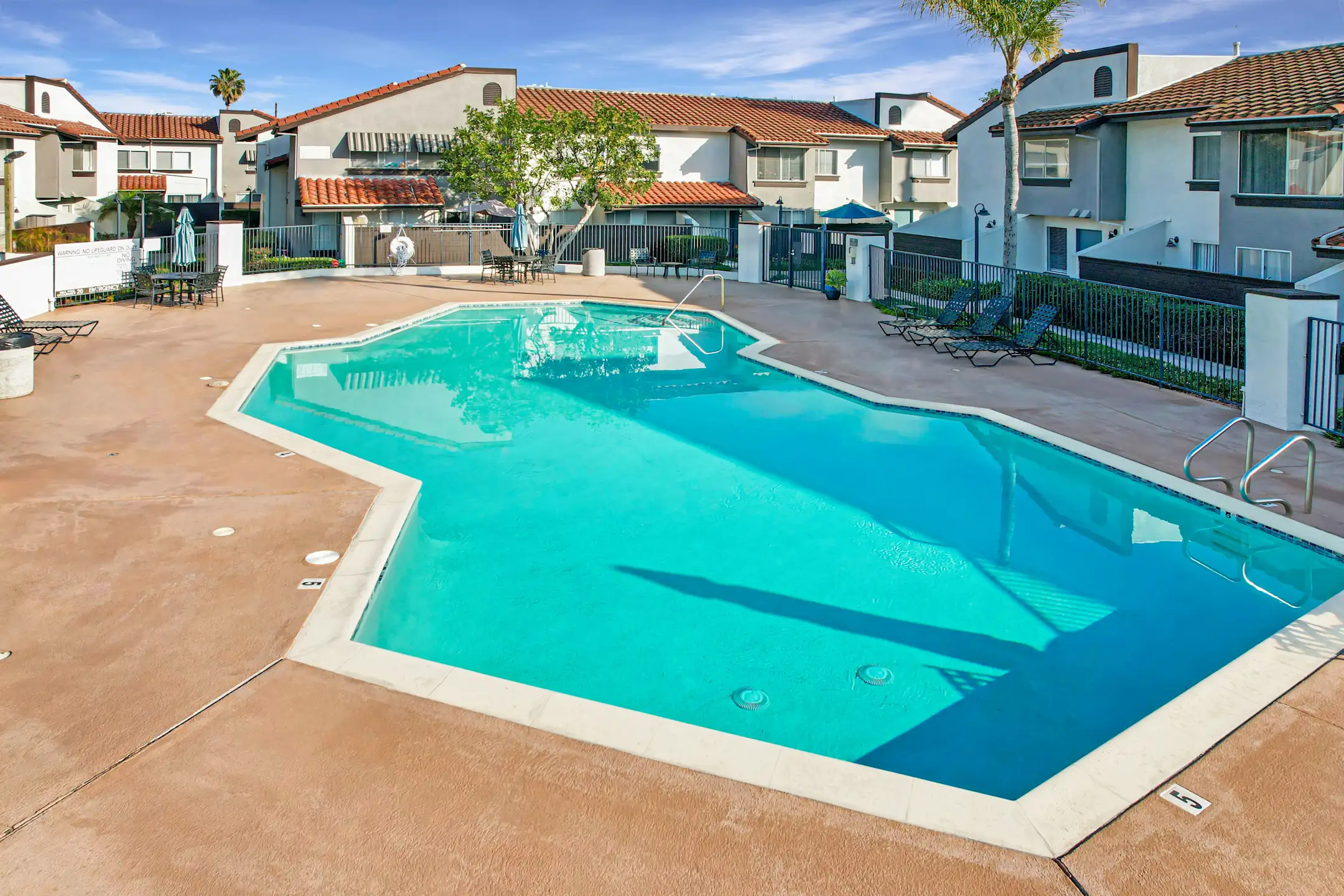 Portofino Townhomes 1625 Pacific Coast Hwy Harbor City, CA