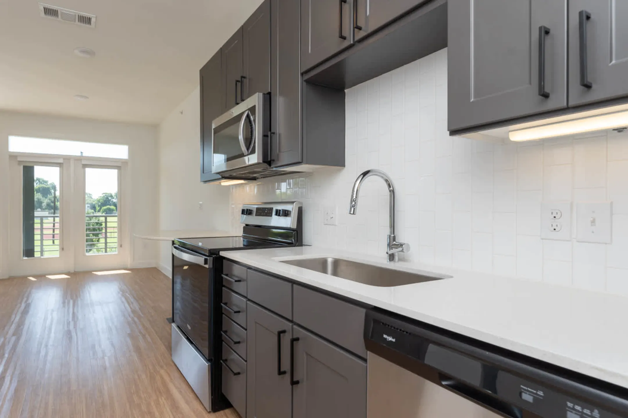 The Weaver Apartments Austin, TX 78702