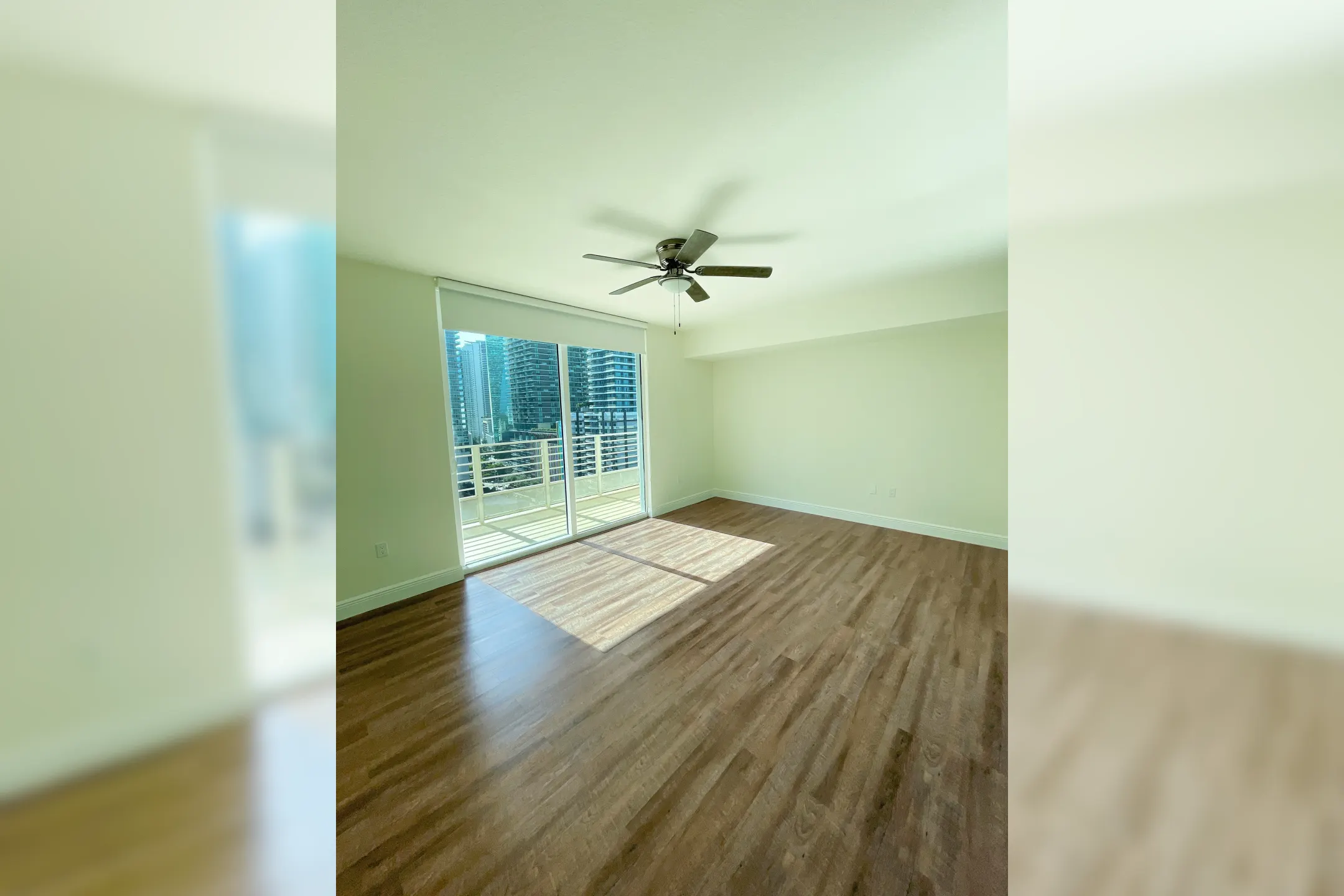 Bedroom - Brickell 1st Apartments - Miami, FL