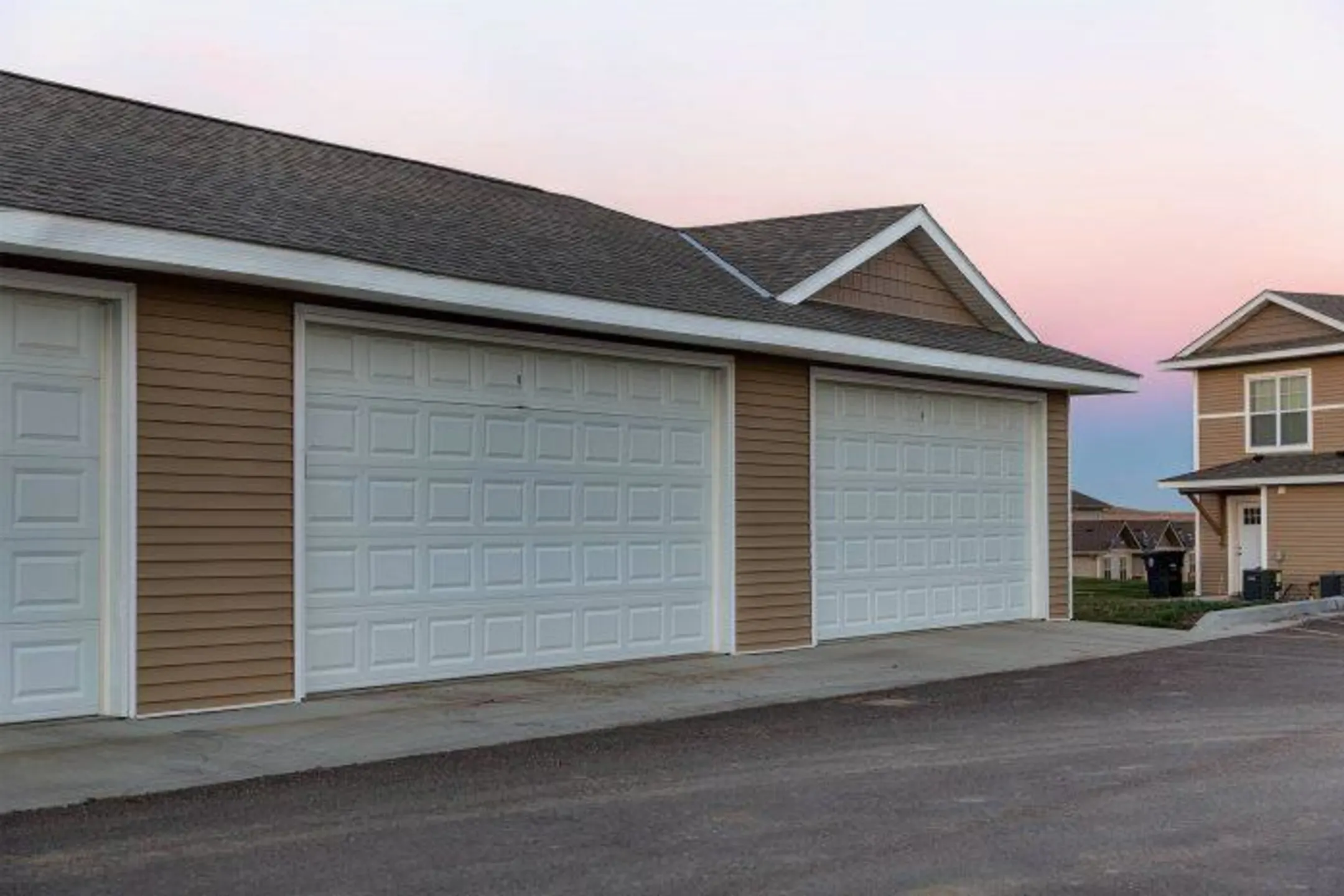 Tioga Townhomes 1108 Elm St SE Tioga, ND Apartments for Rent Rent.