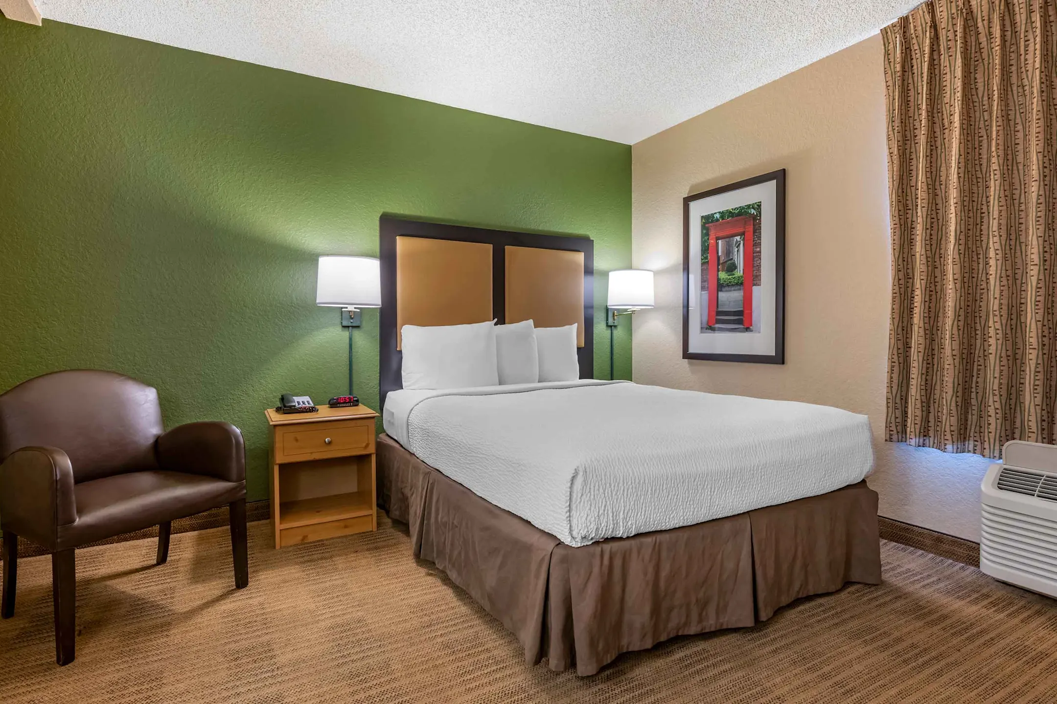 Bedroom - Furnished Studio - Orlando - Altamonte Springs - Altamonte Springs, FL