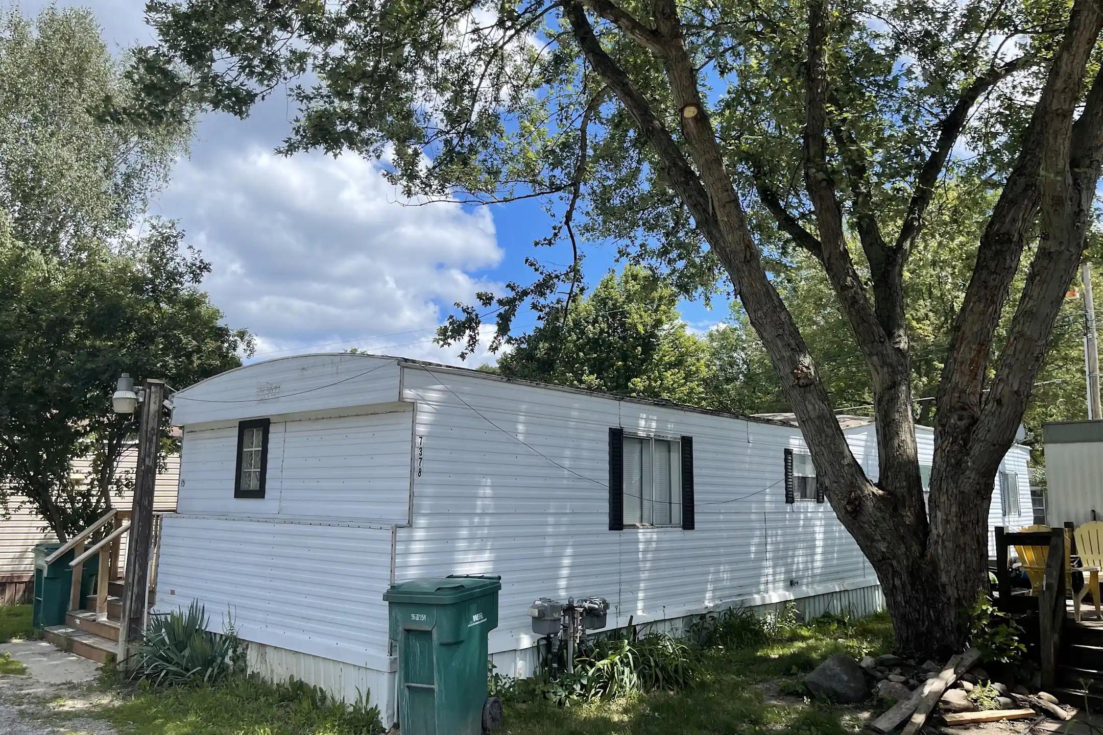 Building - Starlight Mobile Park - Brighton, MI