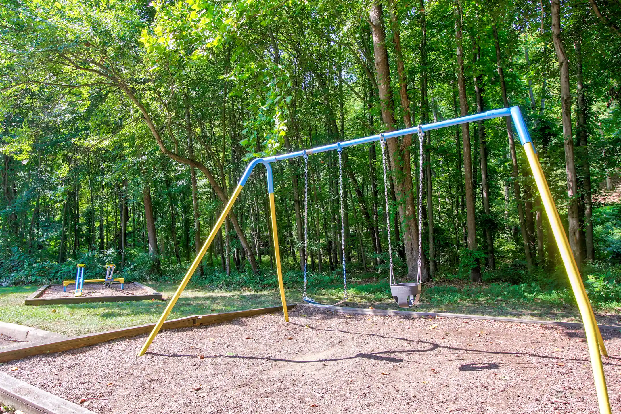 Quantico Court Apartments Triangle, VA 22172