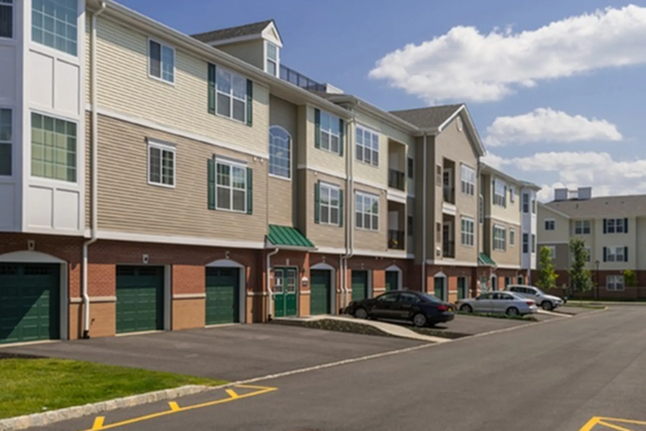 Camelot at Marlboro 98 Lukas Blvd. NJ Apartments for