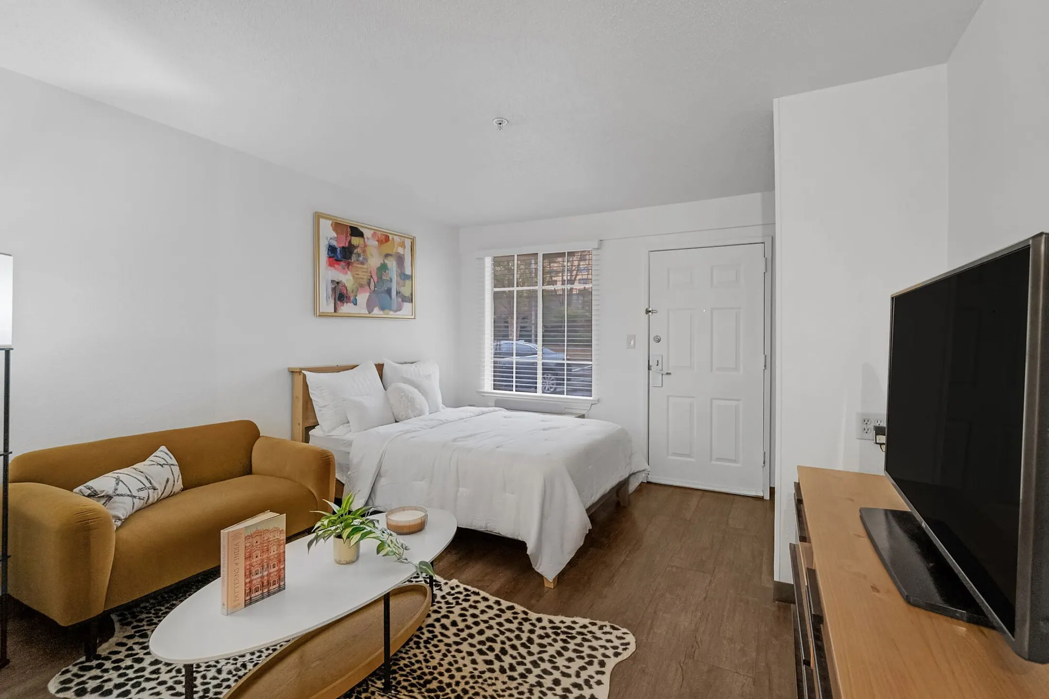 Vivo Living Arbor View 710 Yorkmont Road Charlotte, NC Apartments