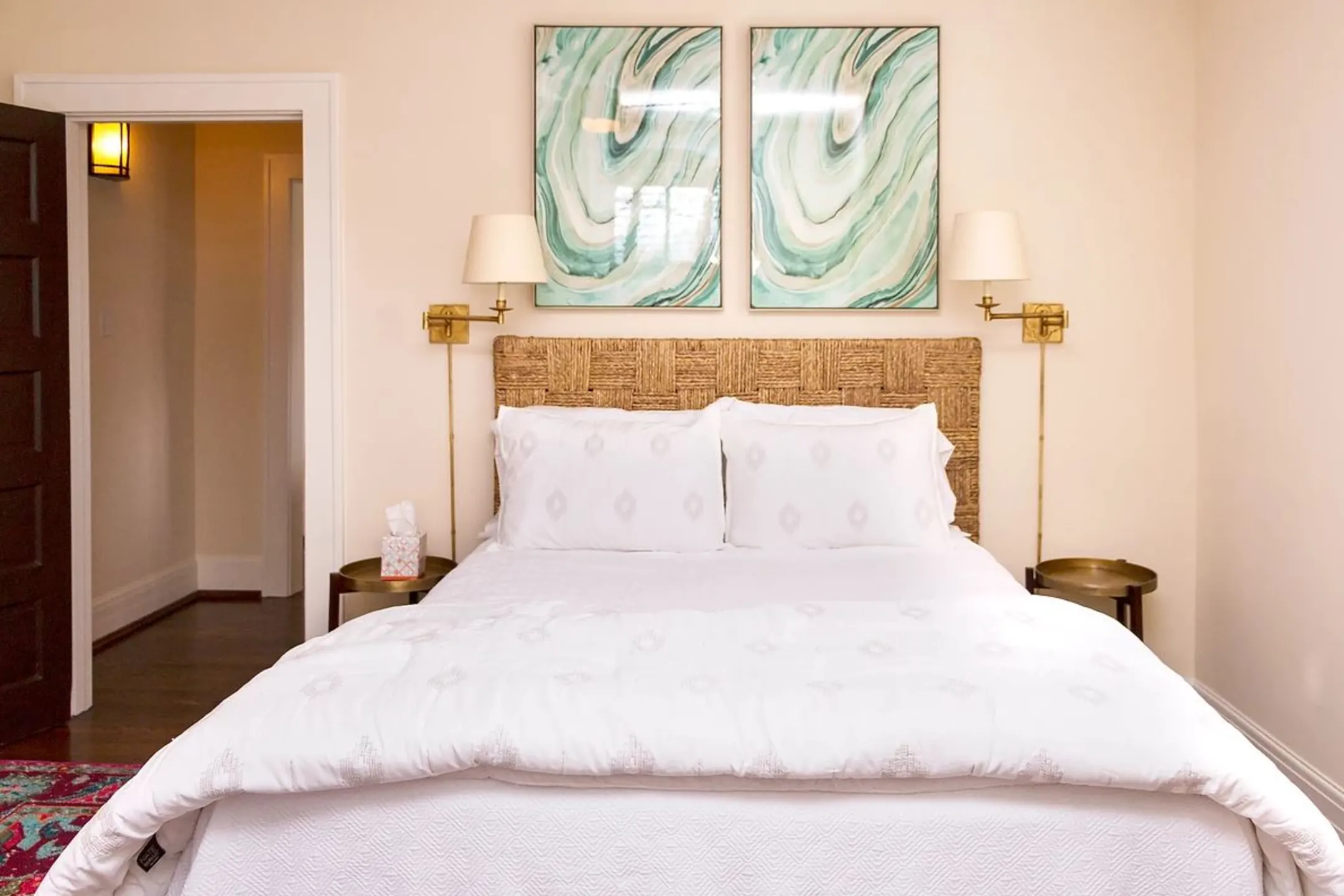Bedroom - Stewart Langley Corporate Apartments - Lynchburg, VA