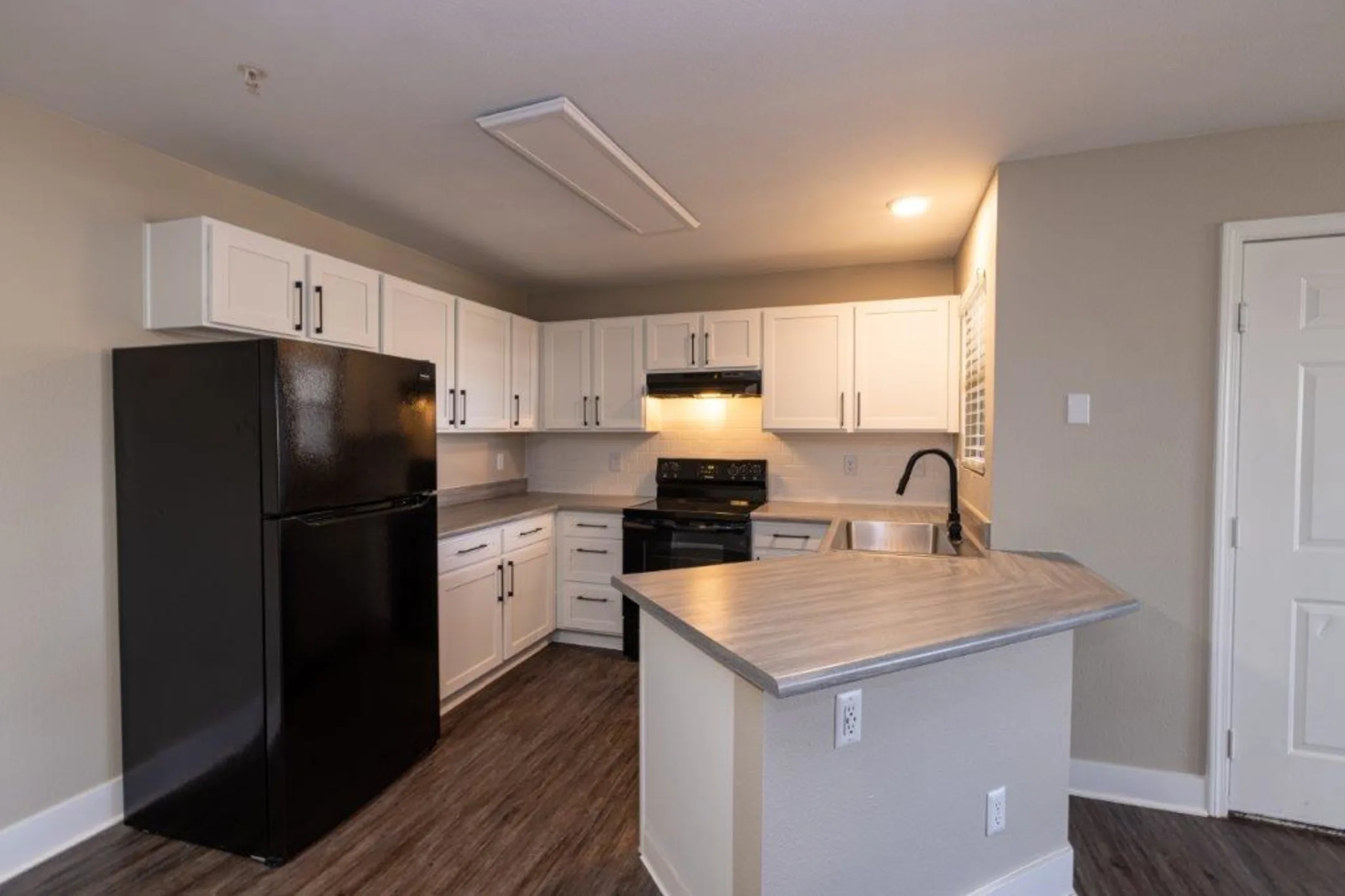 Elevate at 4400 Apartments Sun Valley, NV 89433