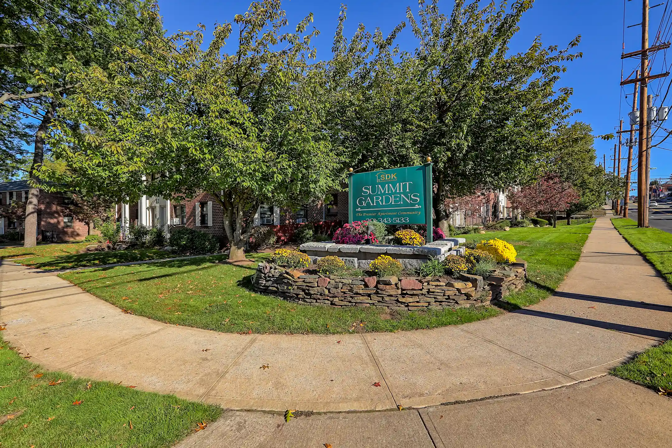 SDK Summit Gardens Apartments Hackensack, NJ 07601