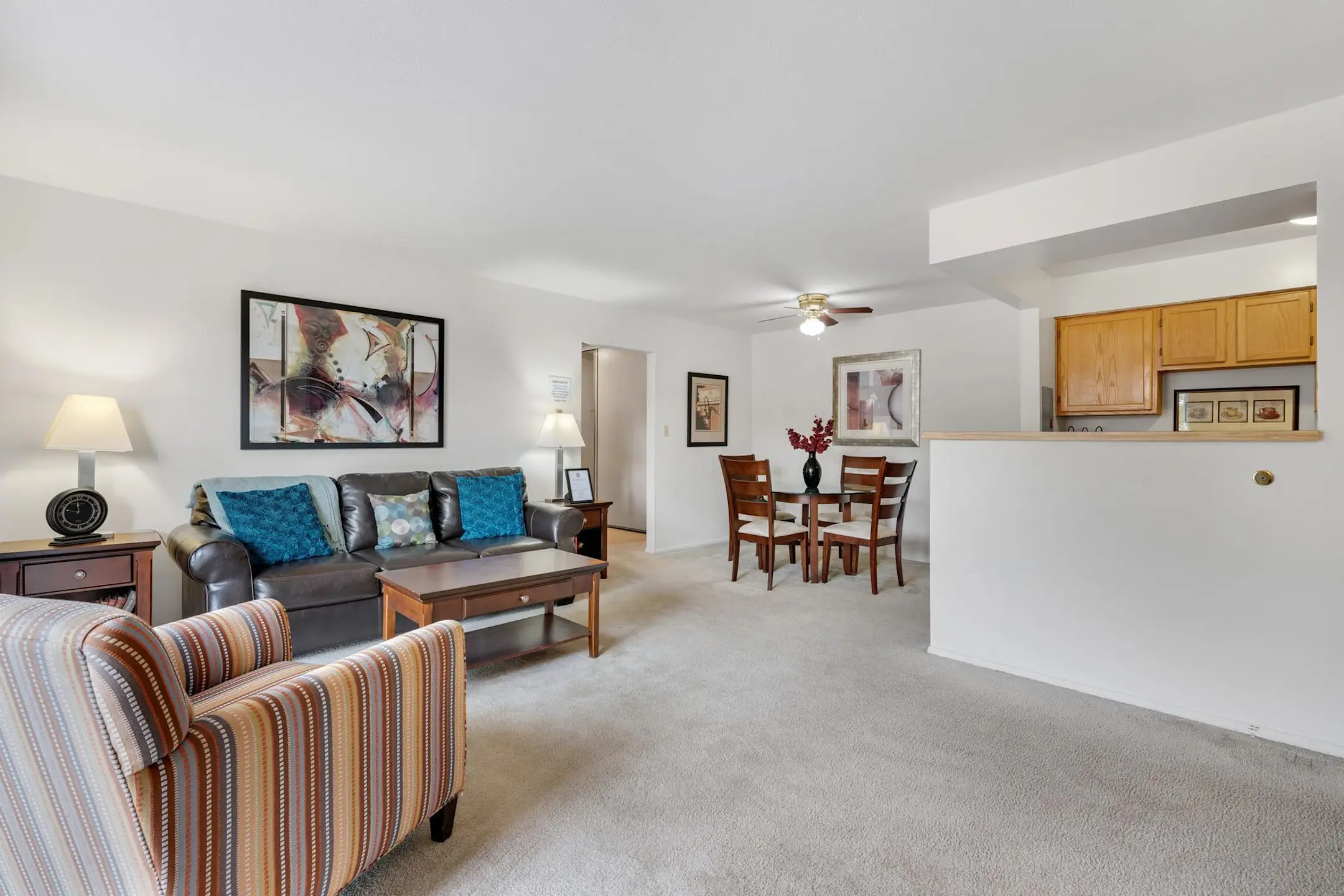 Deer Creek Apartments 12445 Deer Creek Dr North Royalton, OH