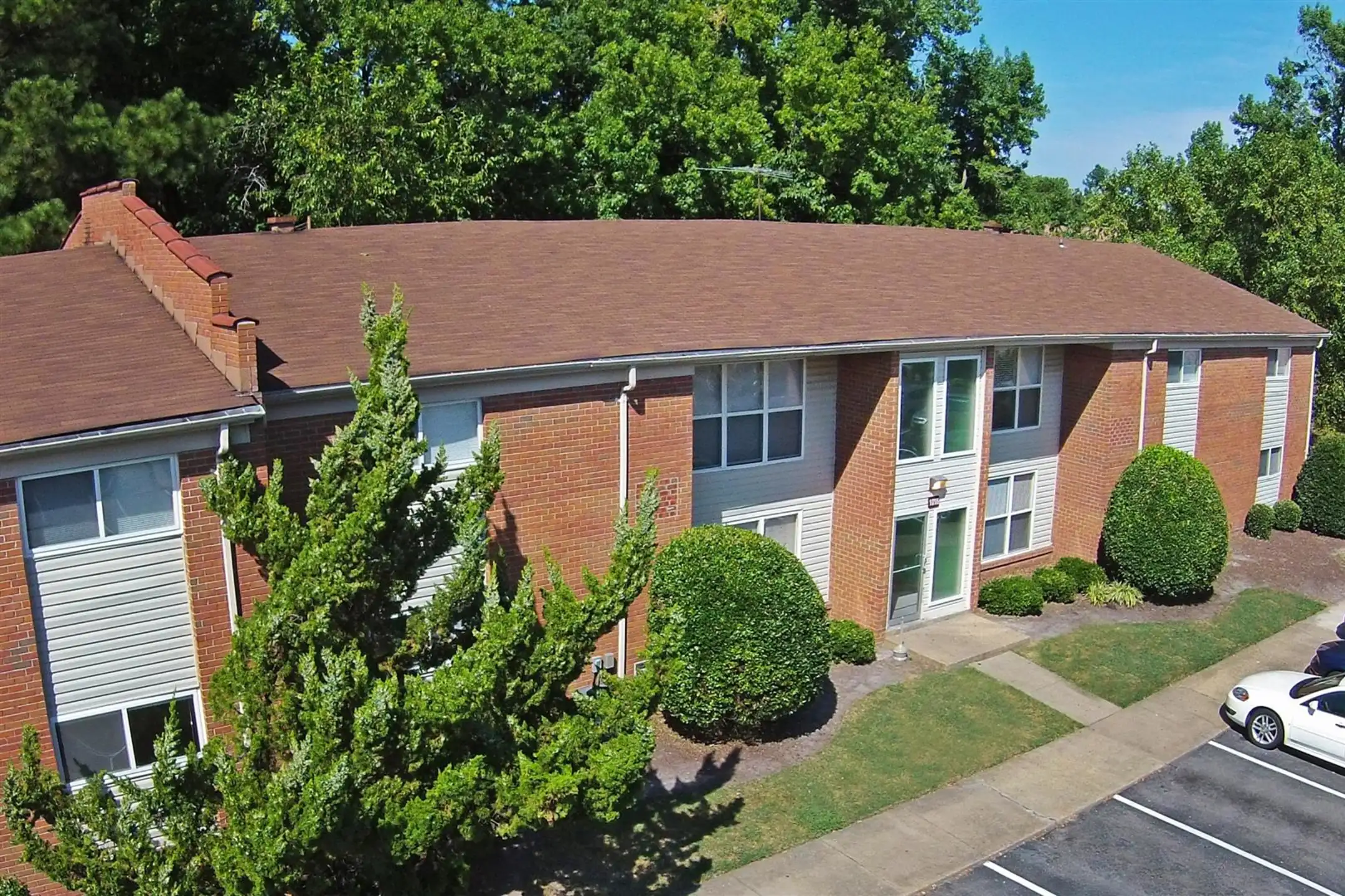 Hodges Manor 1008 Cherokee Rd Portsmouth, VA Apartments for Rent