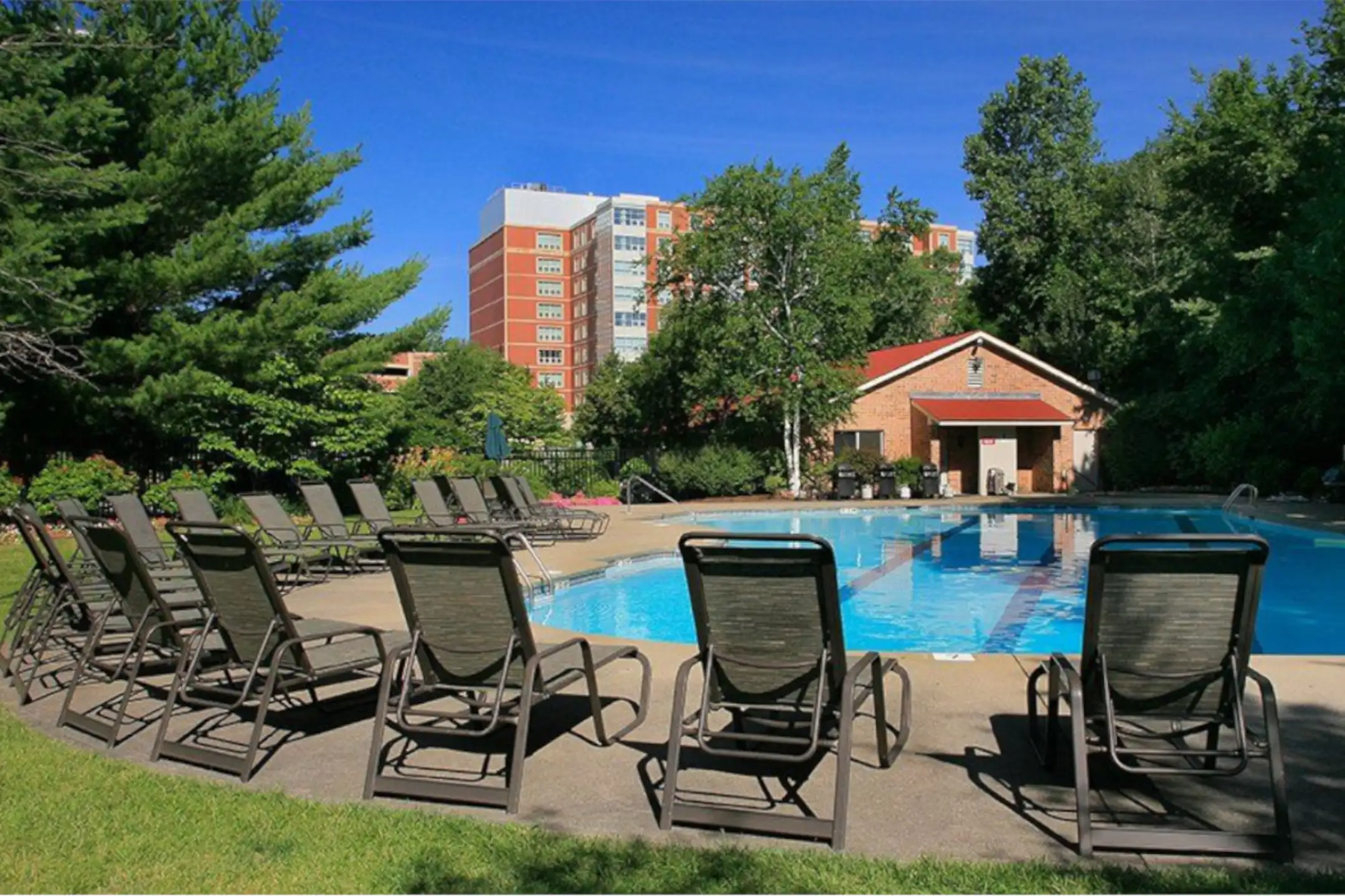 Halstead Burlington Apartments Burlington, MA 01803