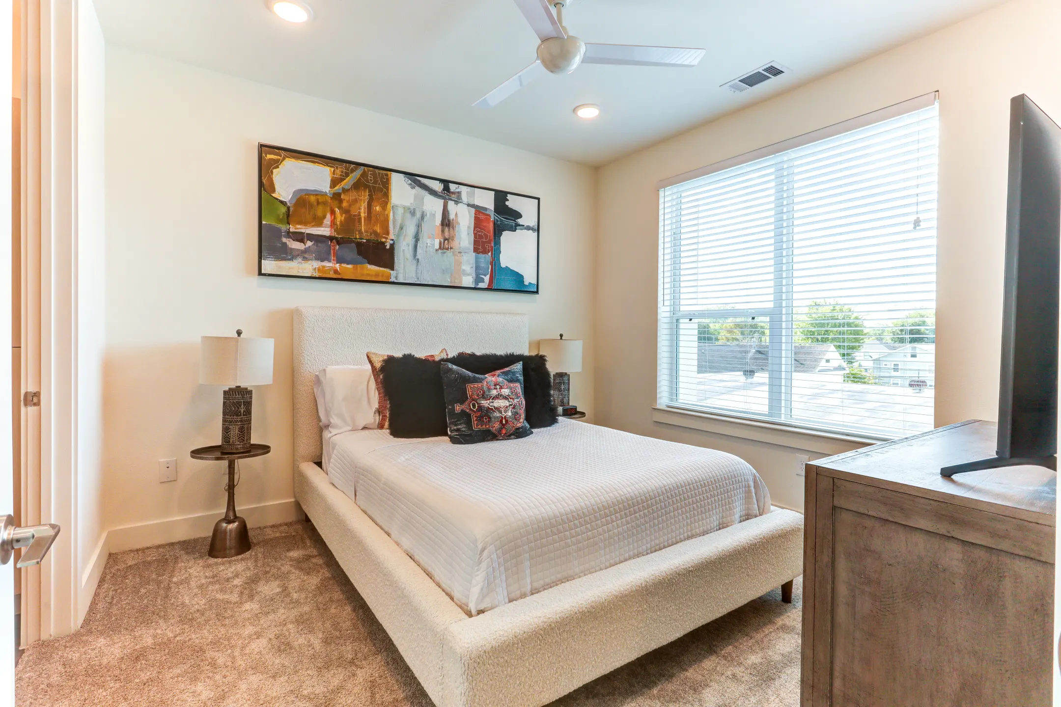 Bedroom - White Oak Highline Apartments - Houston, TX
