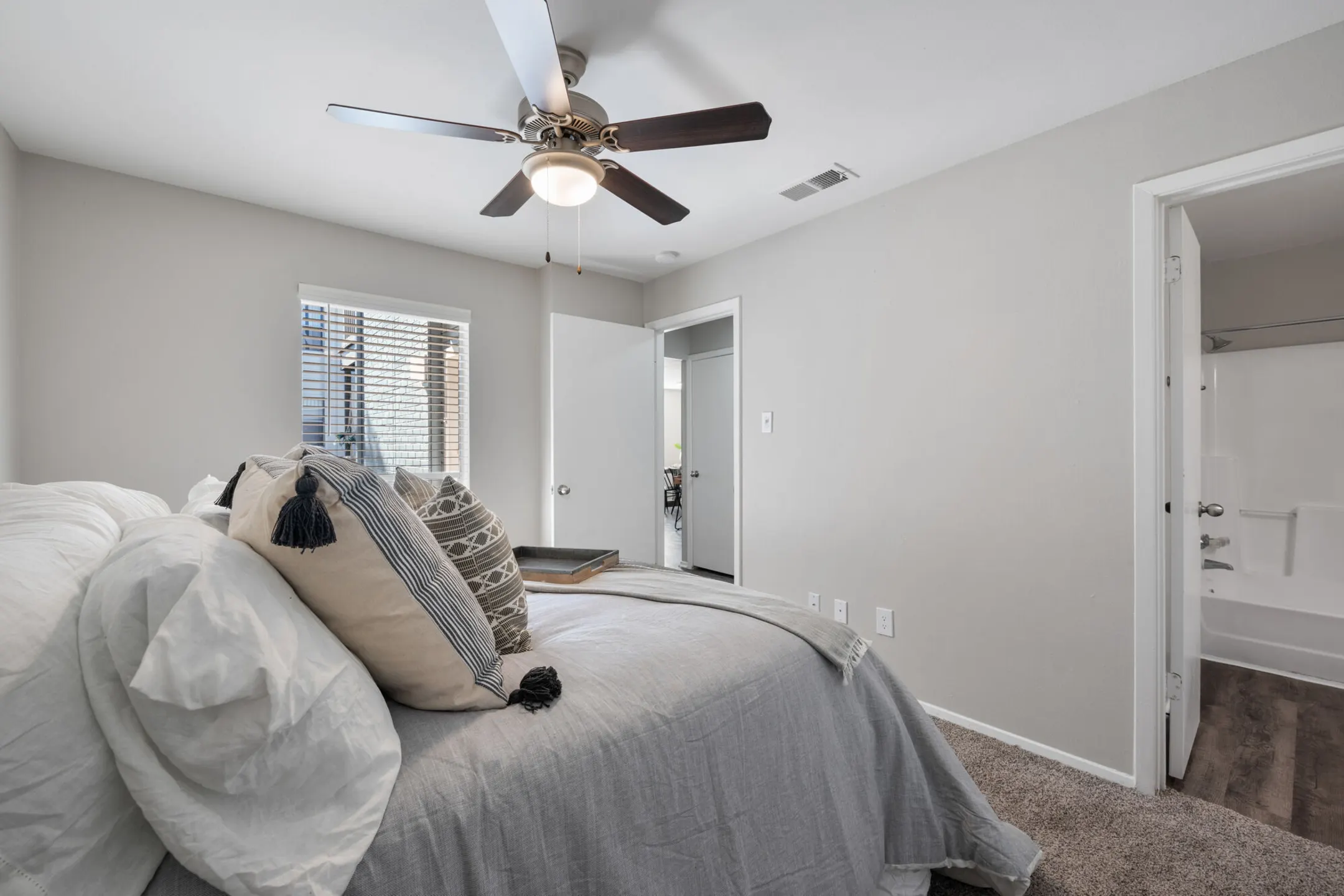 Bedroom - The Halston - College Station, TX