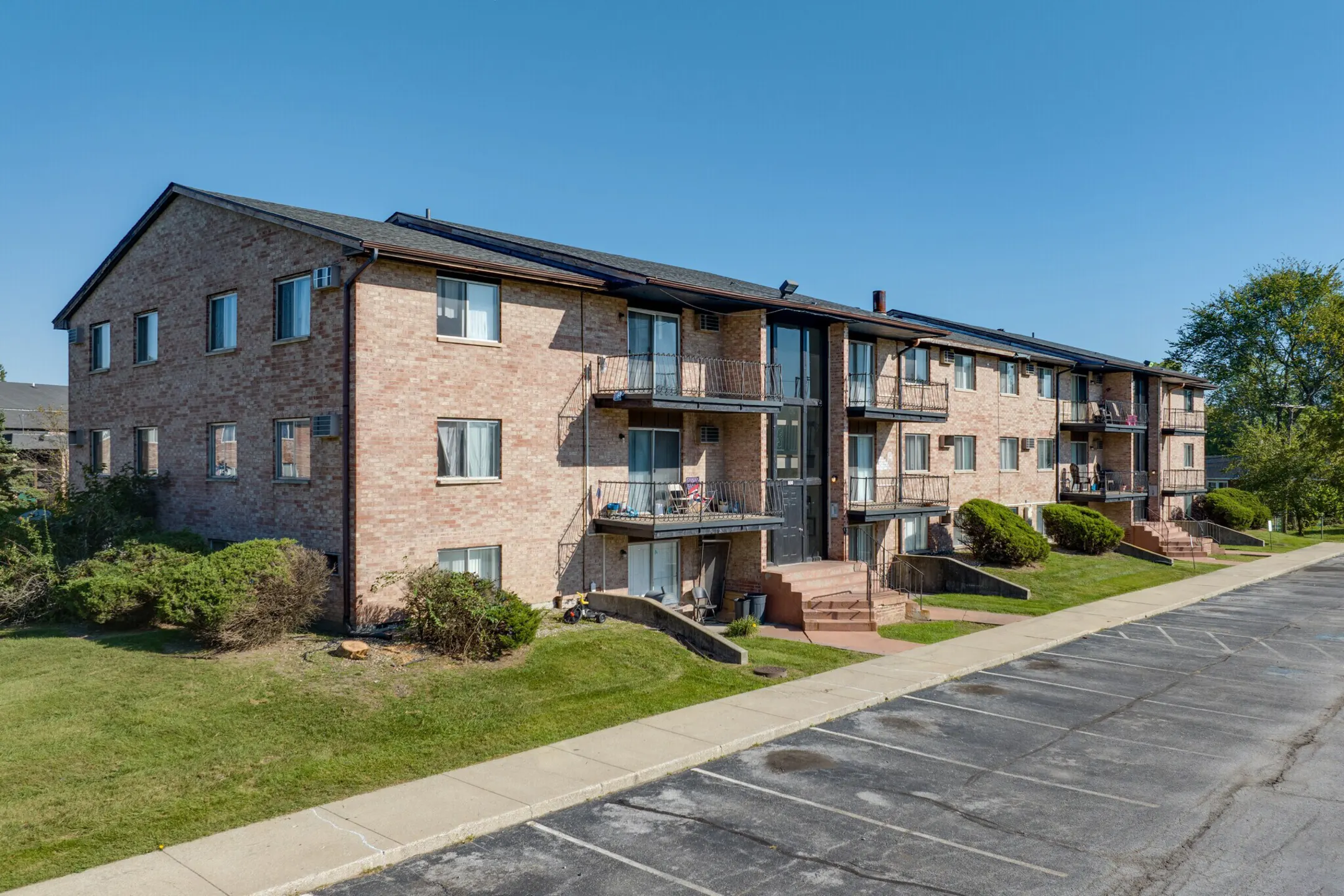 The Ridge Apartments - Merrillville, IN 46410